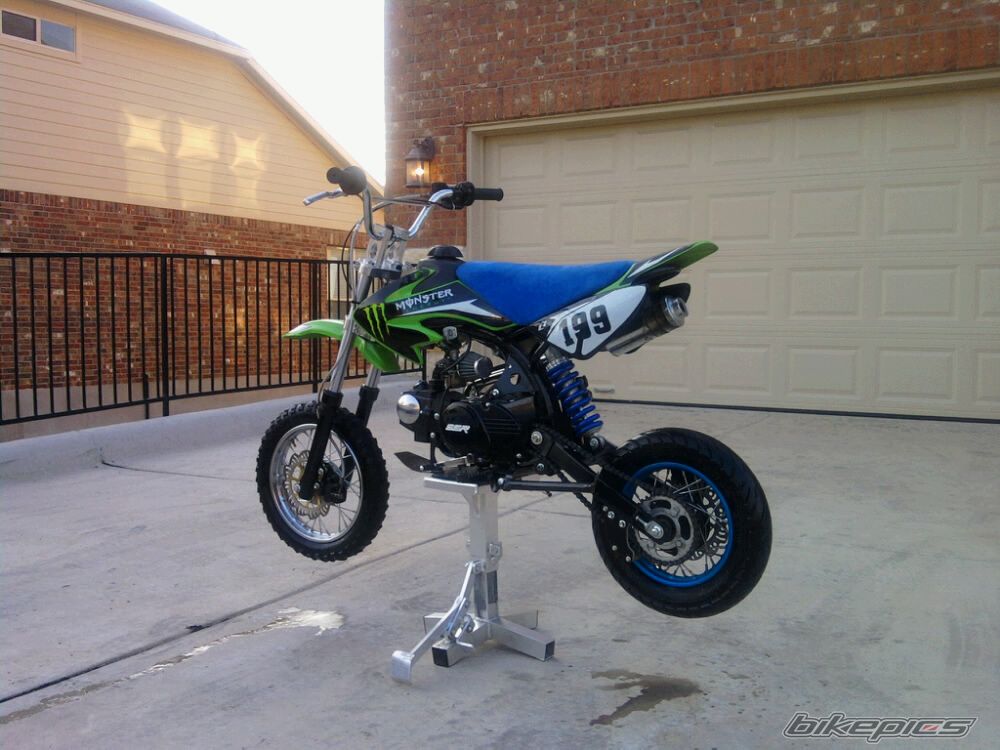 Photo 1713145