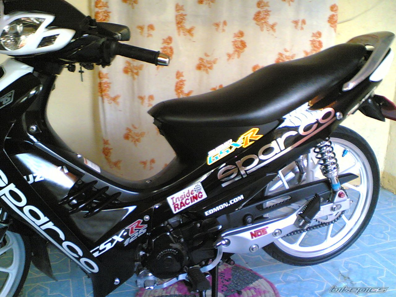 Photo 1713392