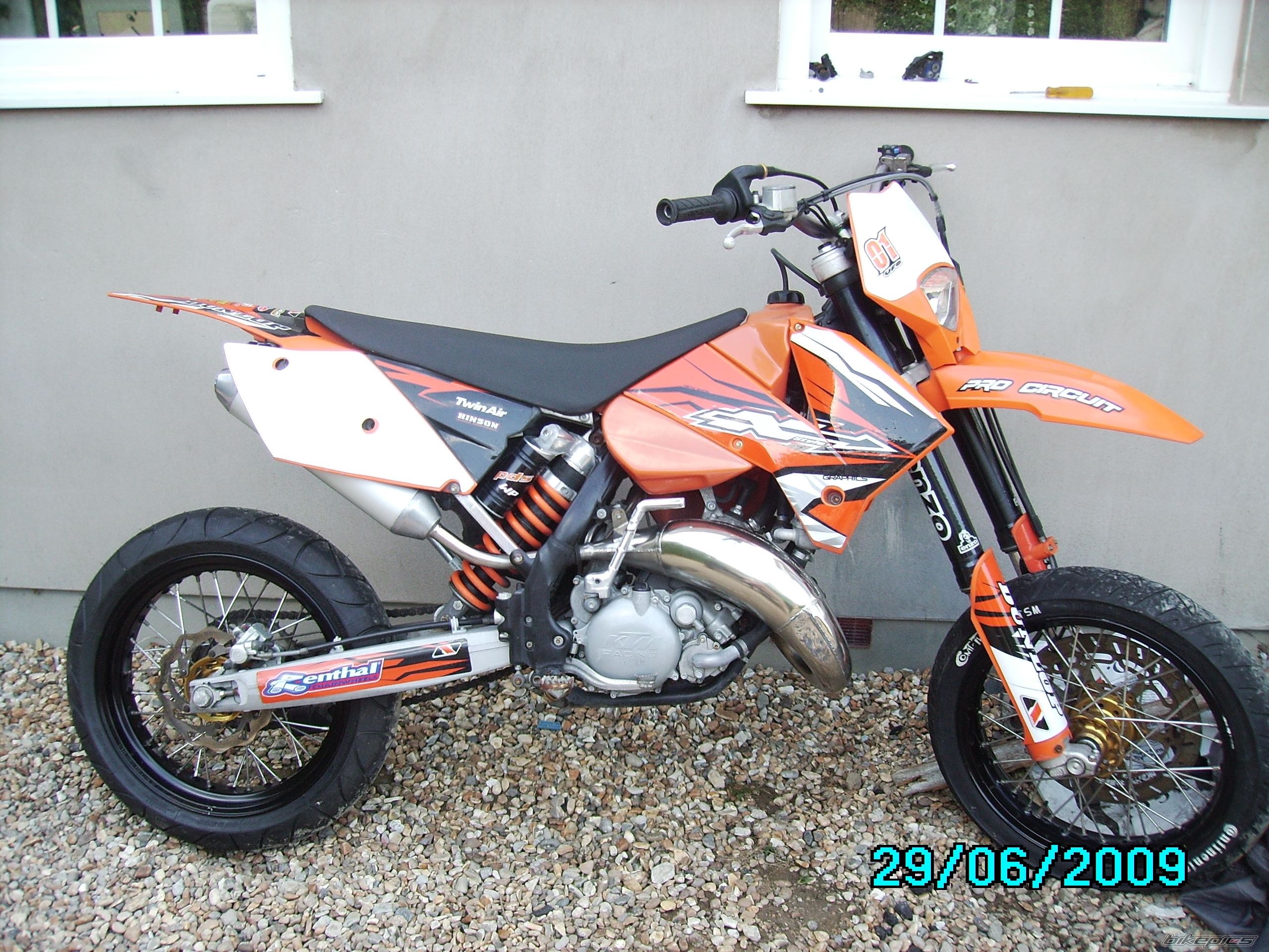 Photo 1713615
