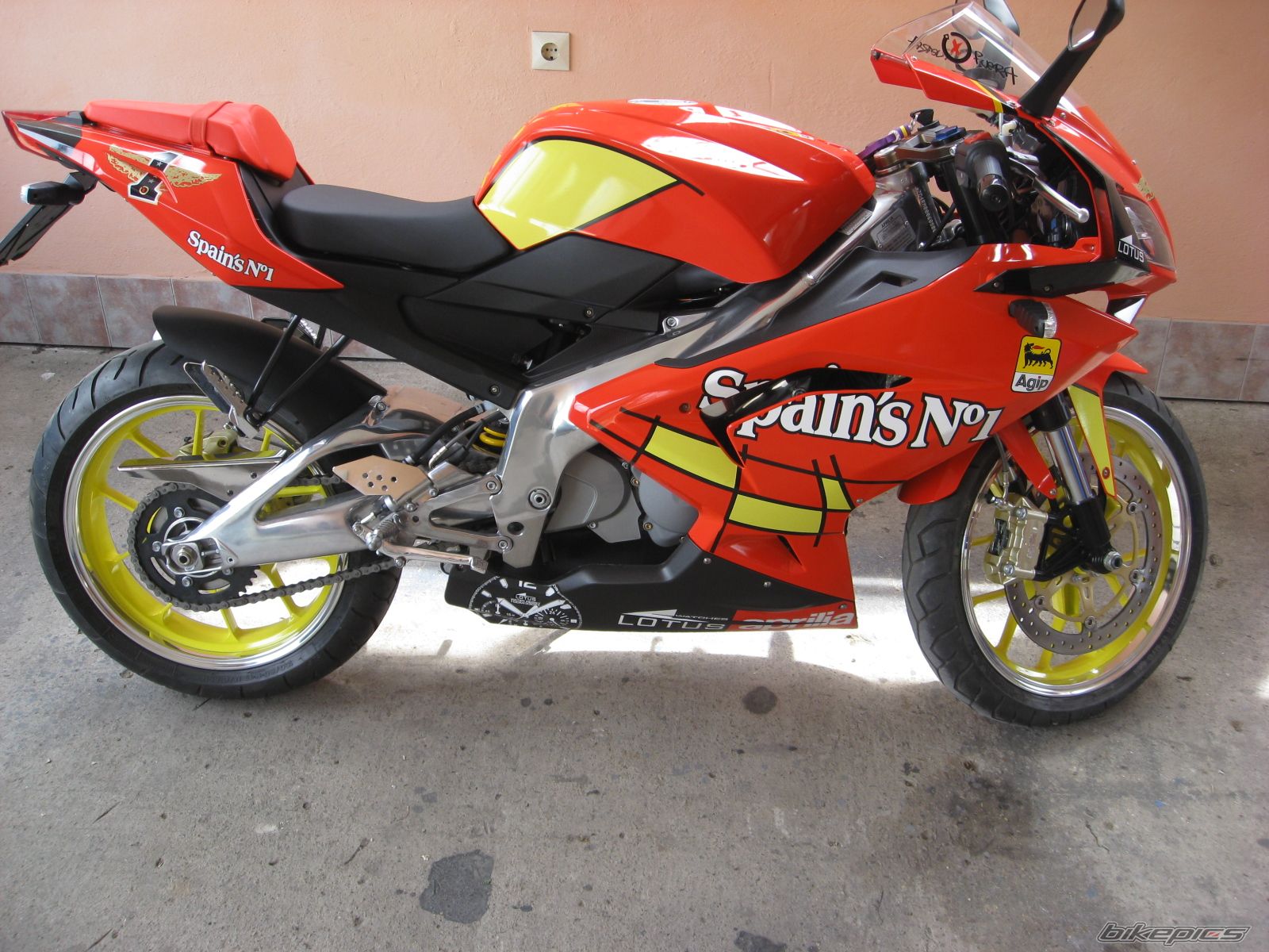 Photo 1713719