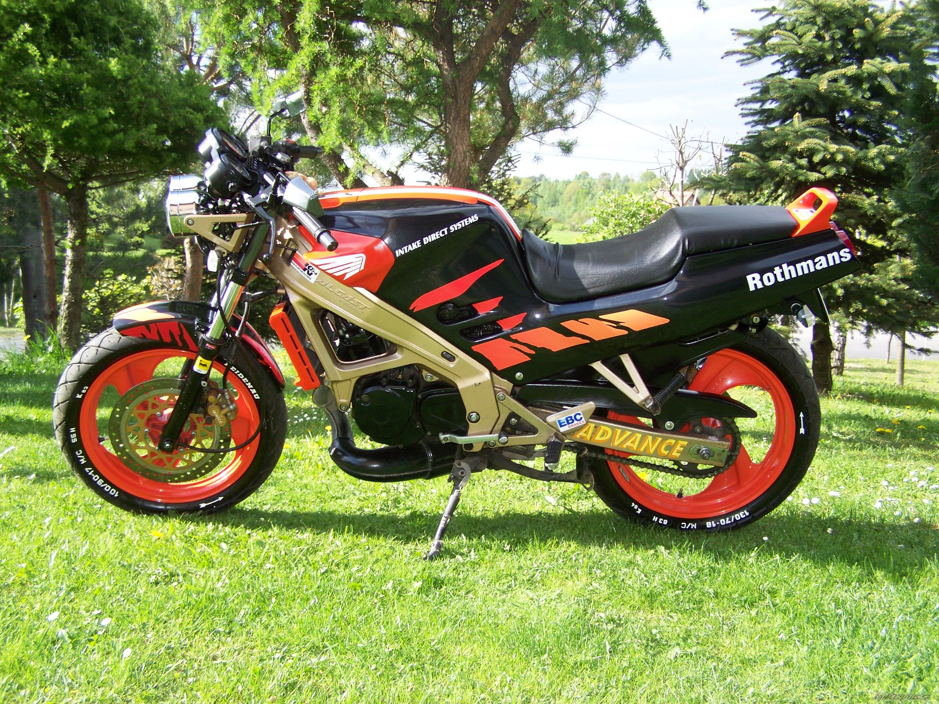 Photo 1716793