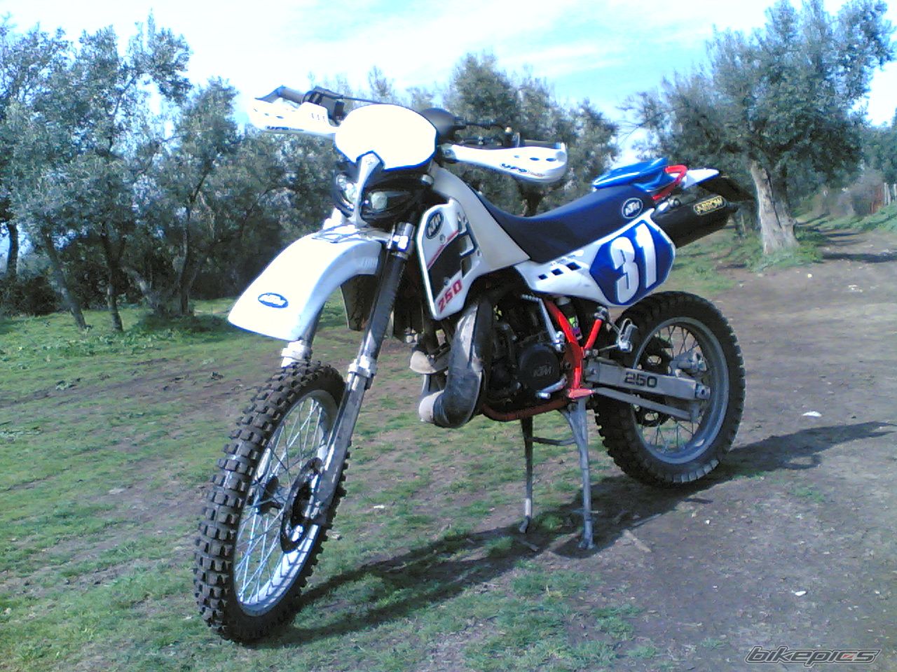 Photo 1716931