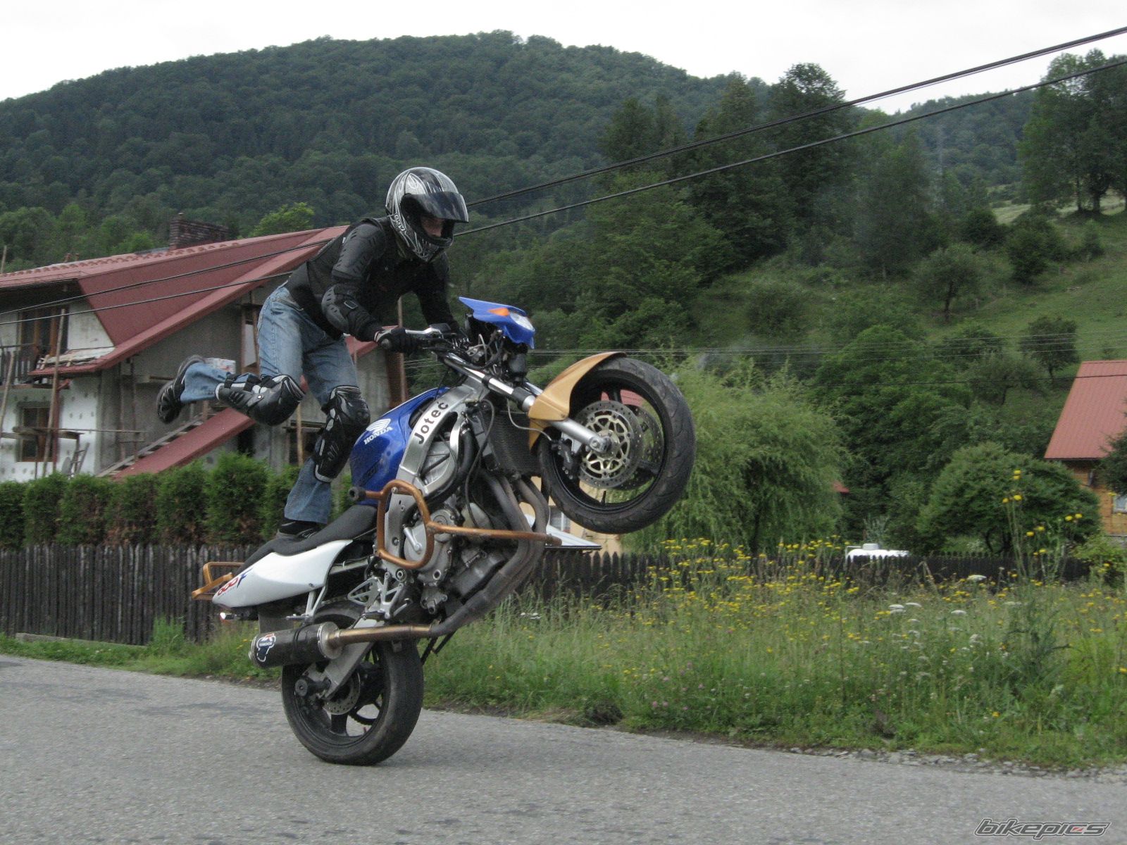 Bike Photo 1719999