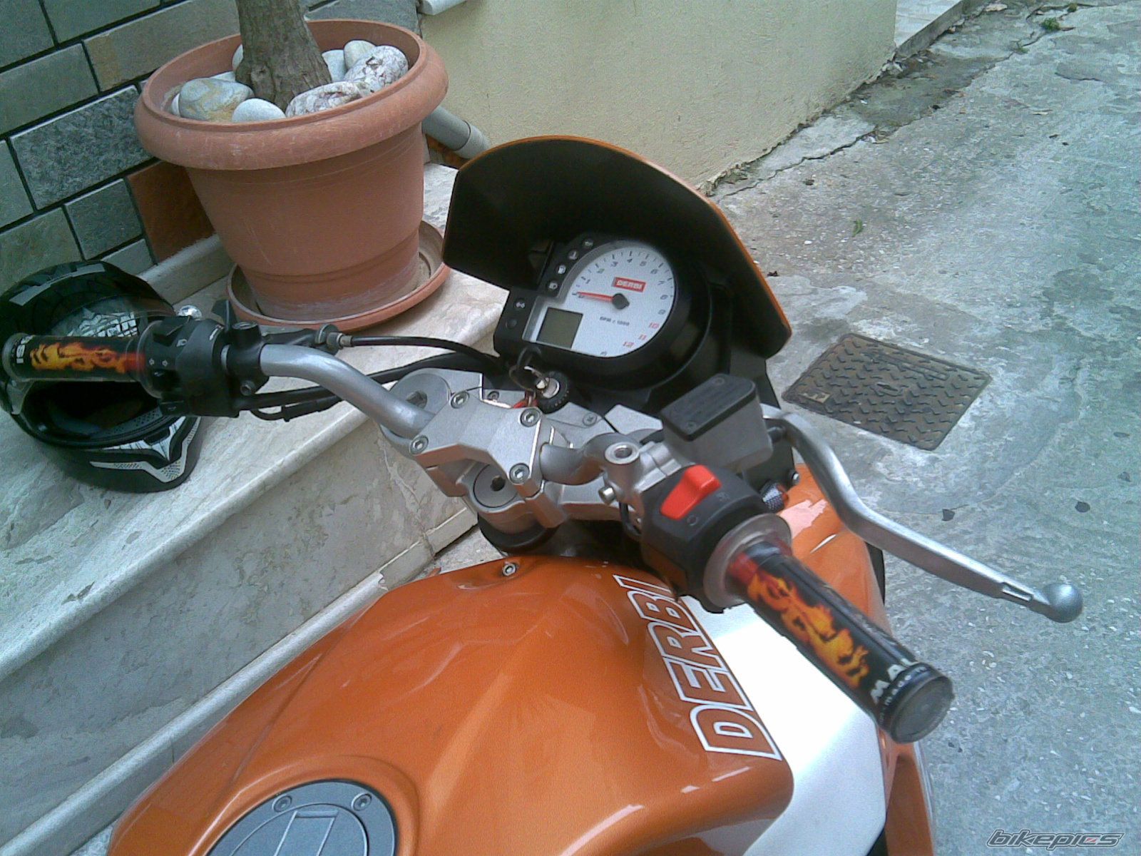 Bike Photo 1720047