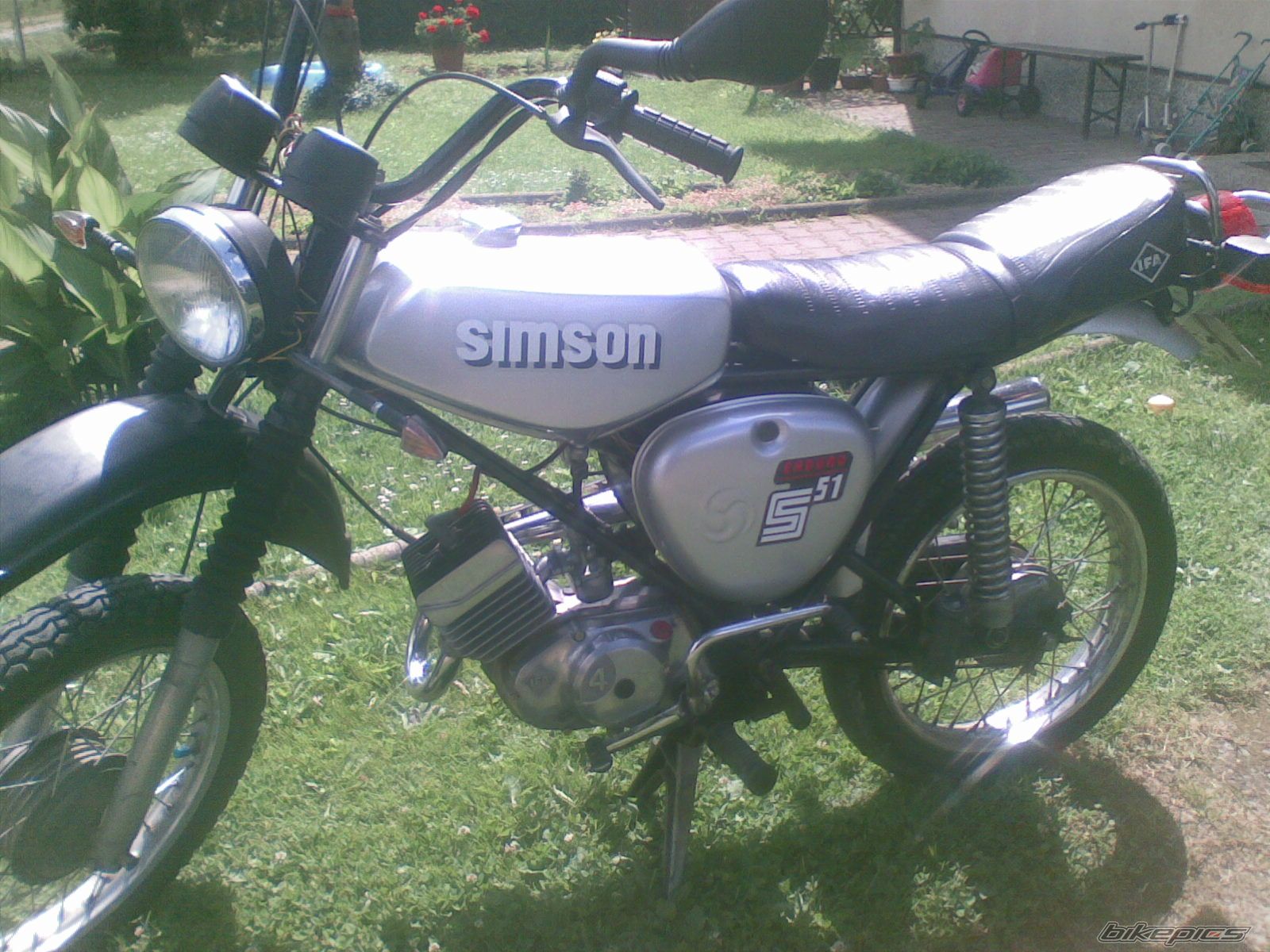 Photo 1721585