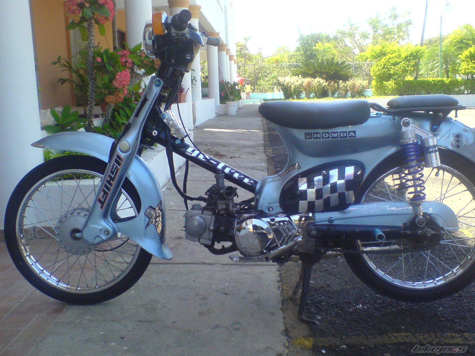 Photo 1722057