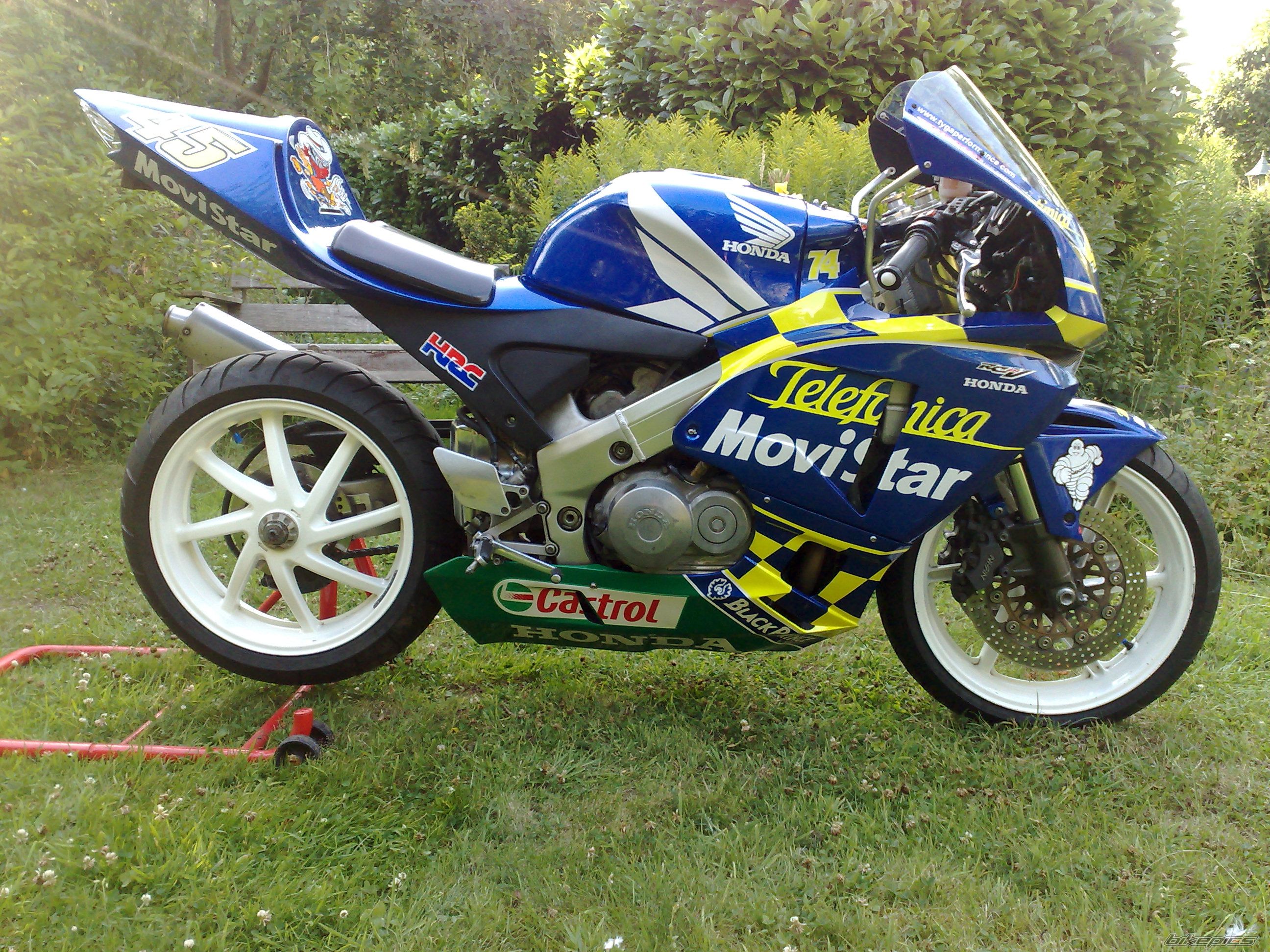 Photo 1722860