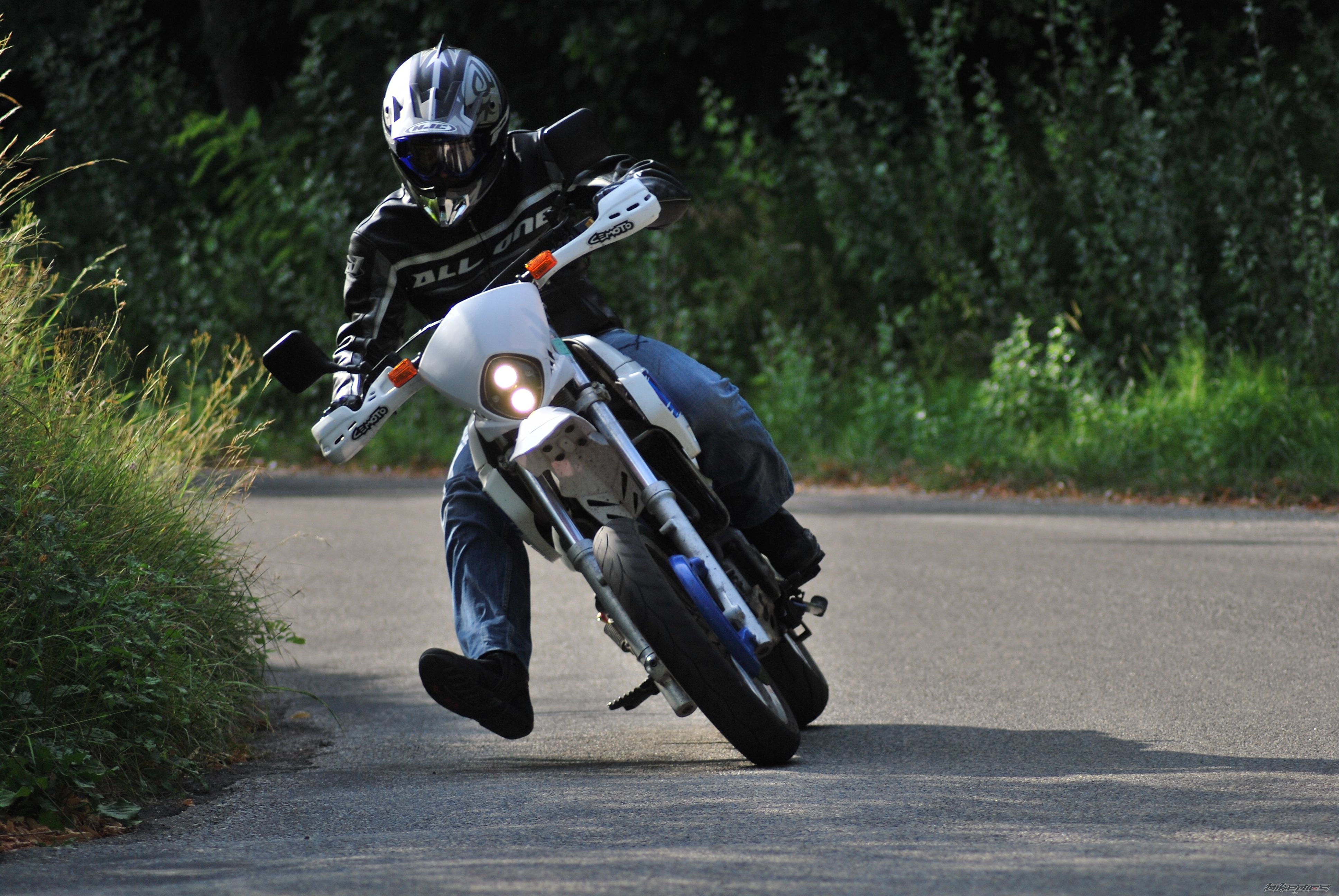 Bike Photo 1724017