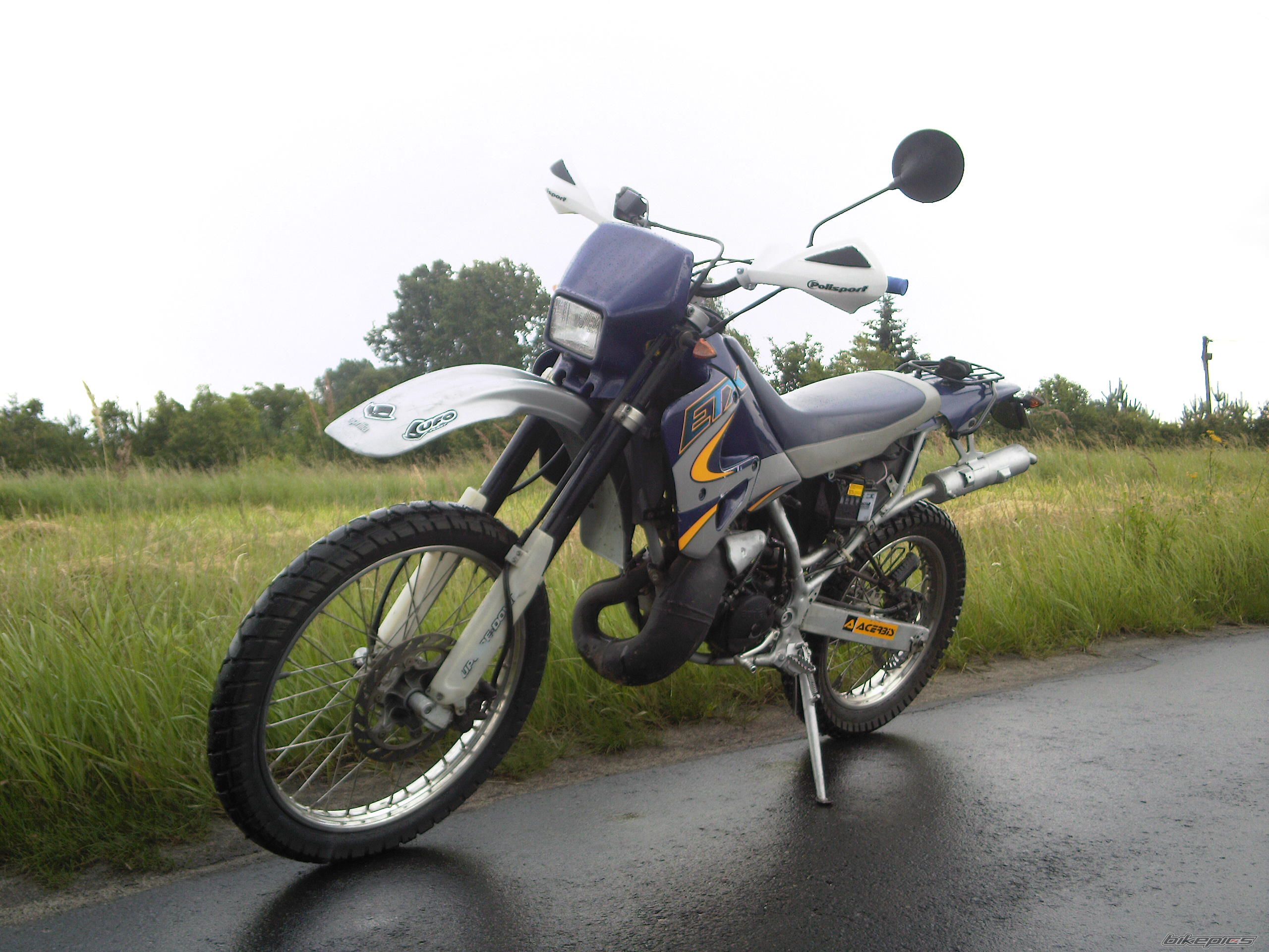 Photo 1724043