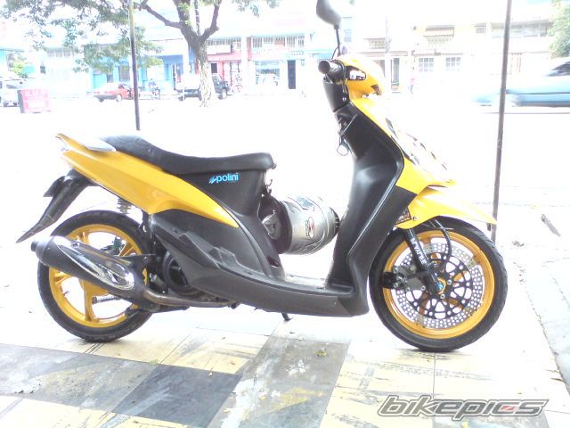 Photo 1726737