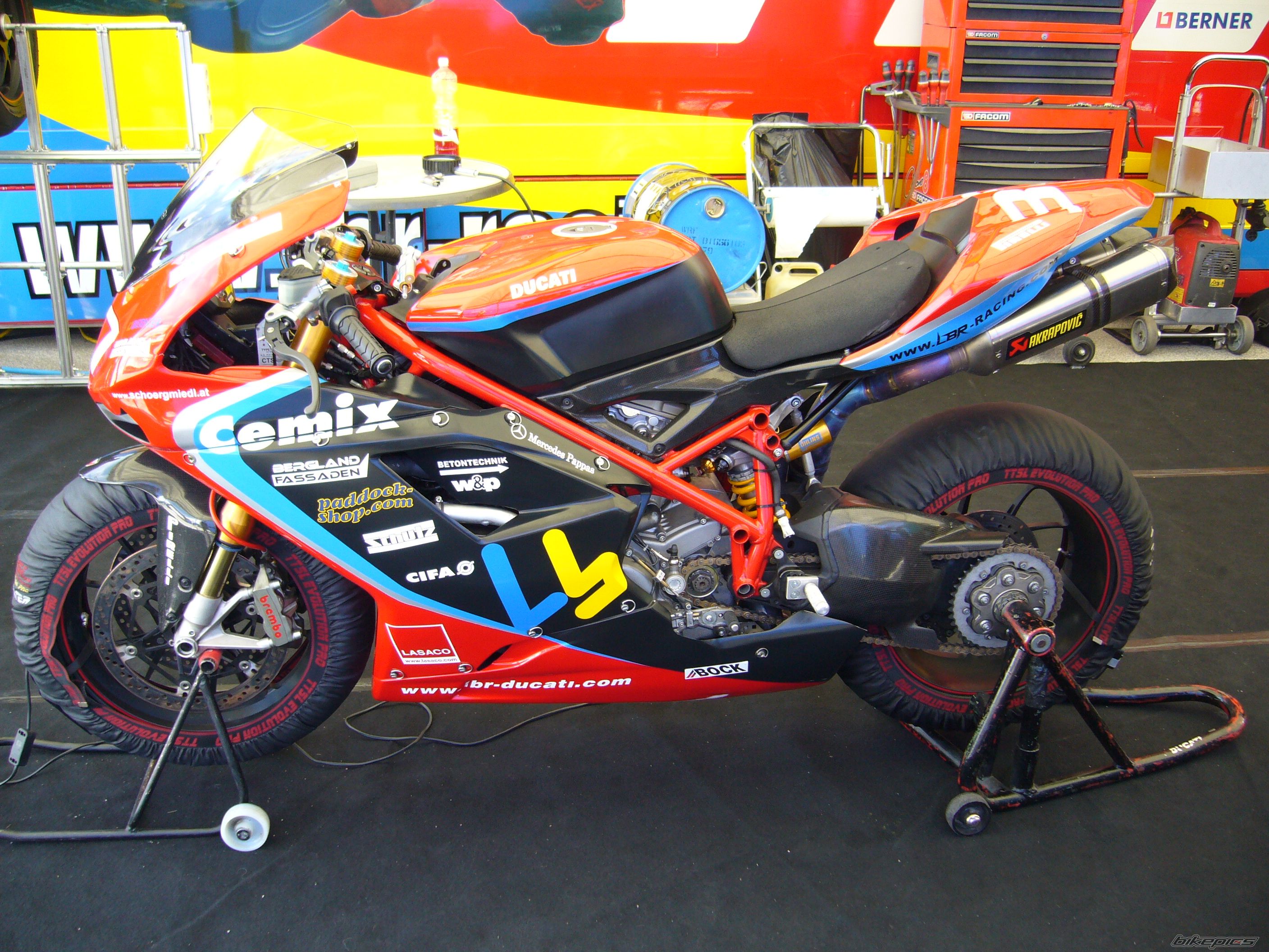 Photo 1727371