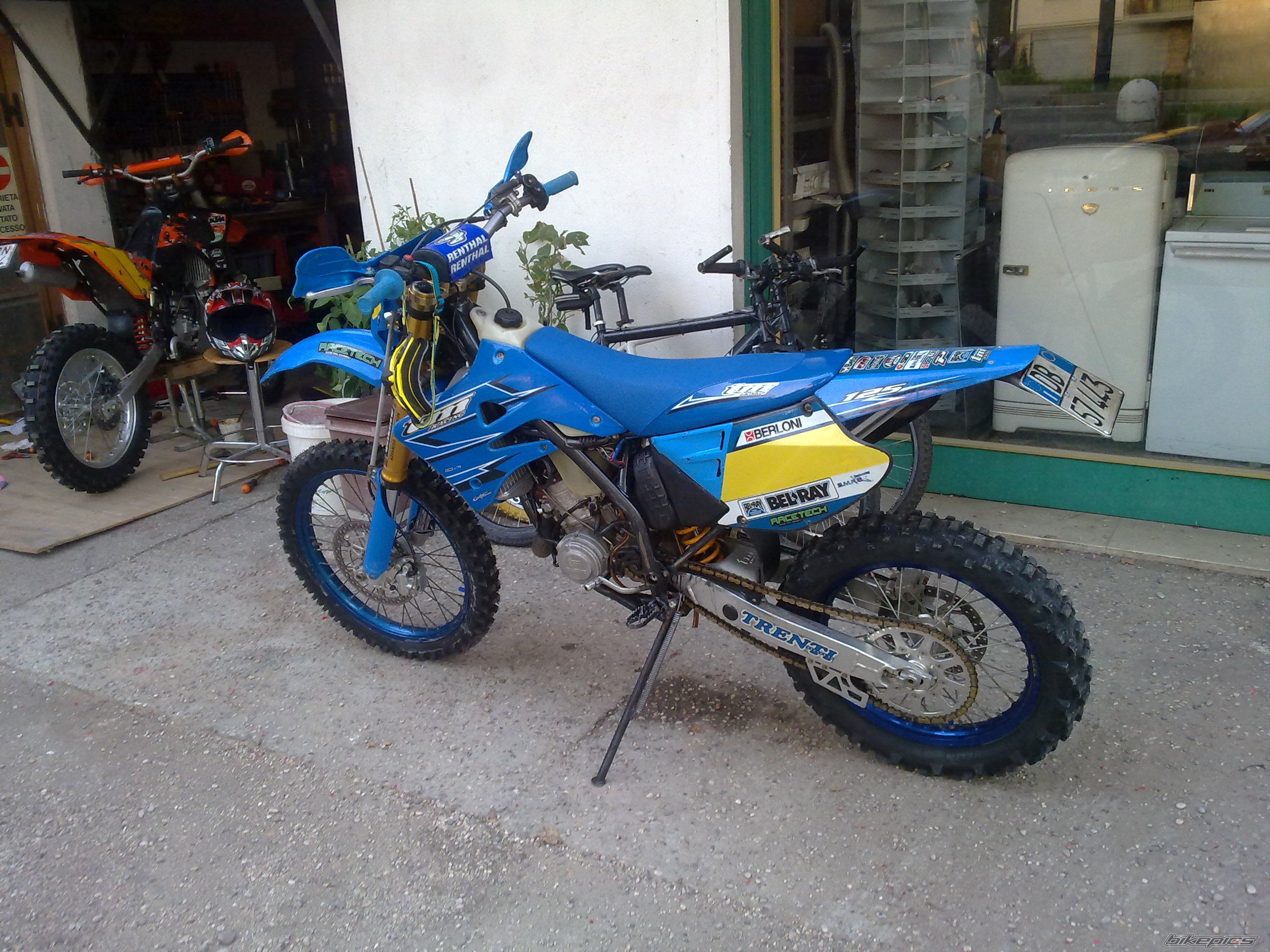 Photo 1728216