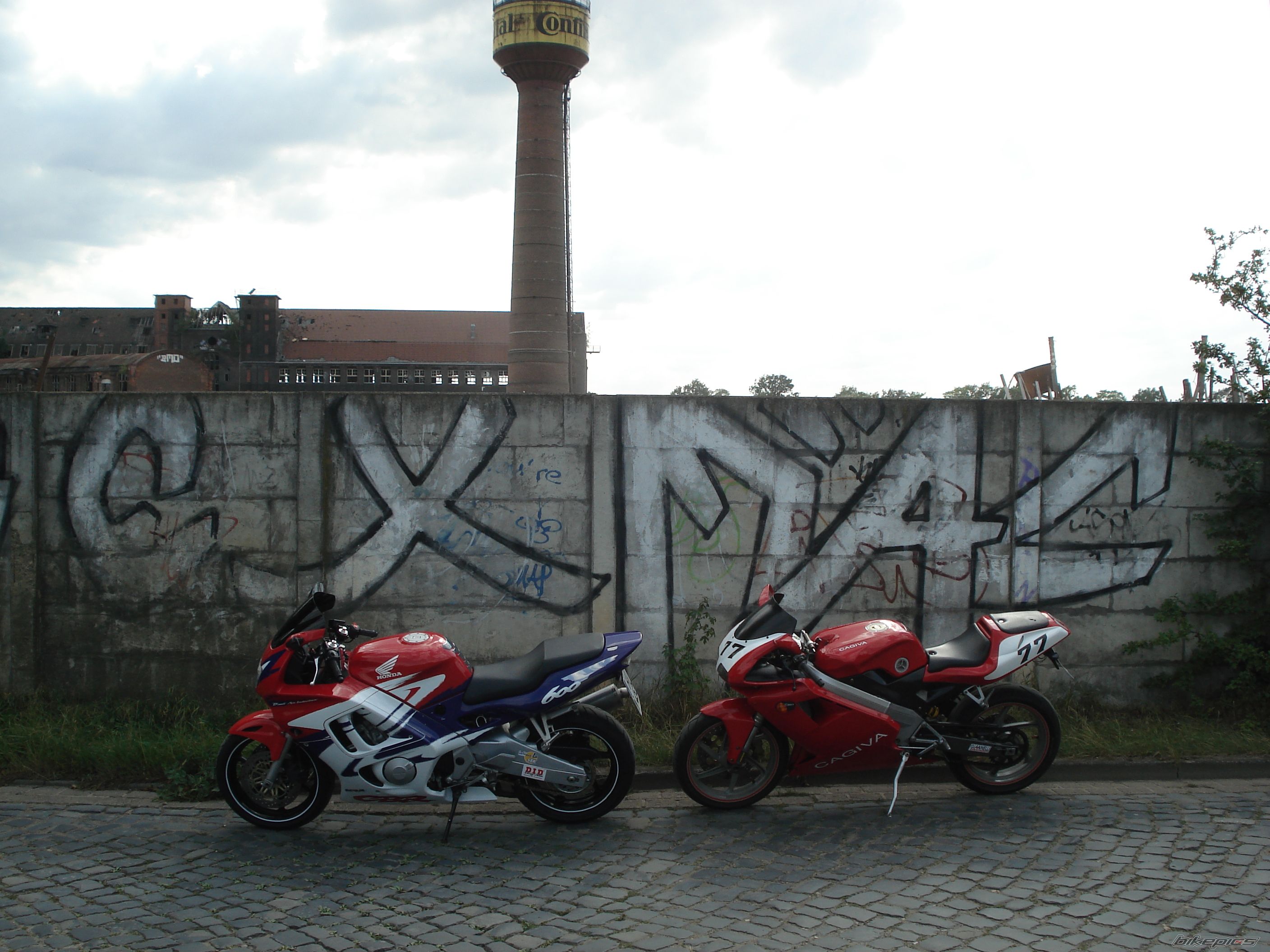 Photo 1728742