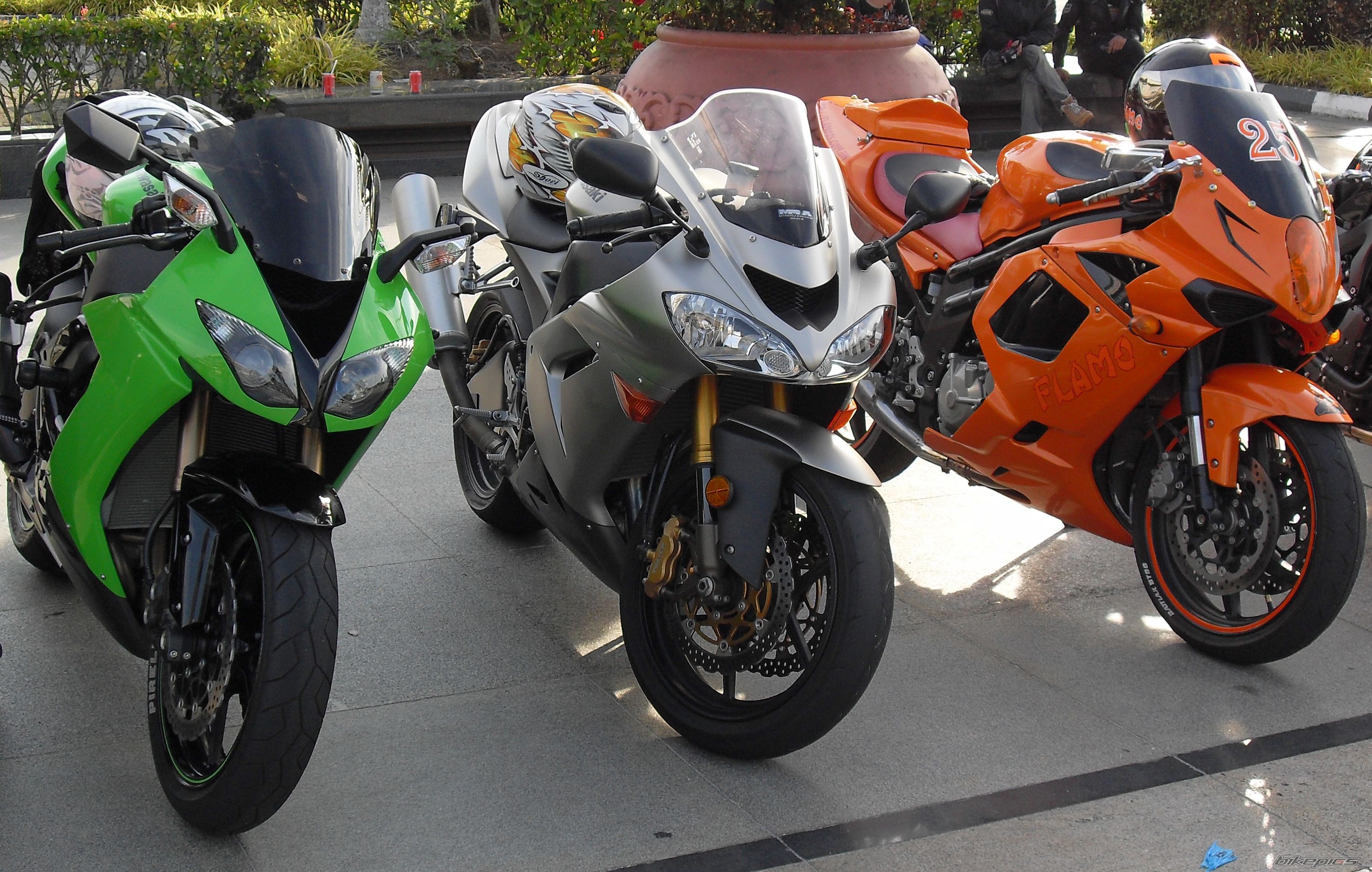Bike Photo 1729012