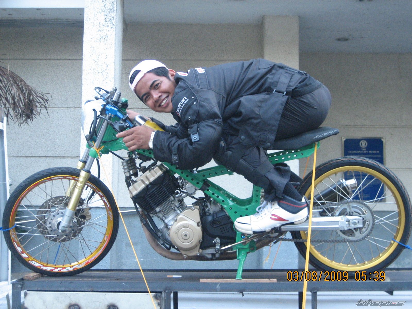 Bike Photo 1729525