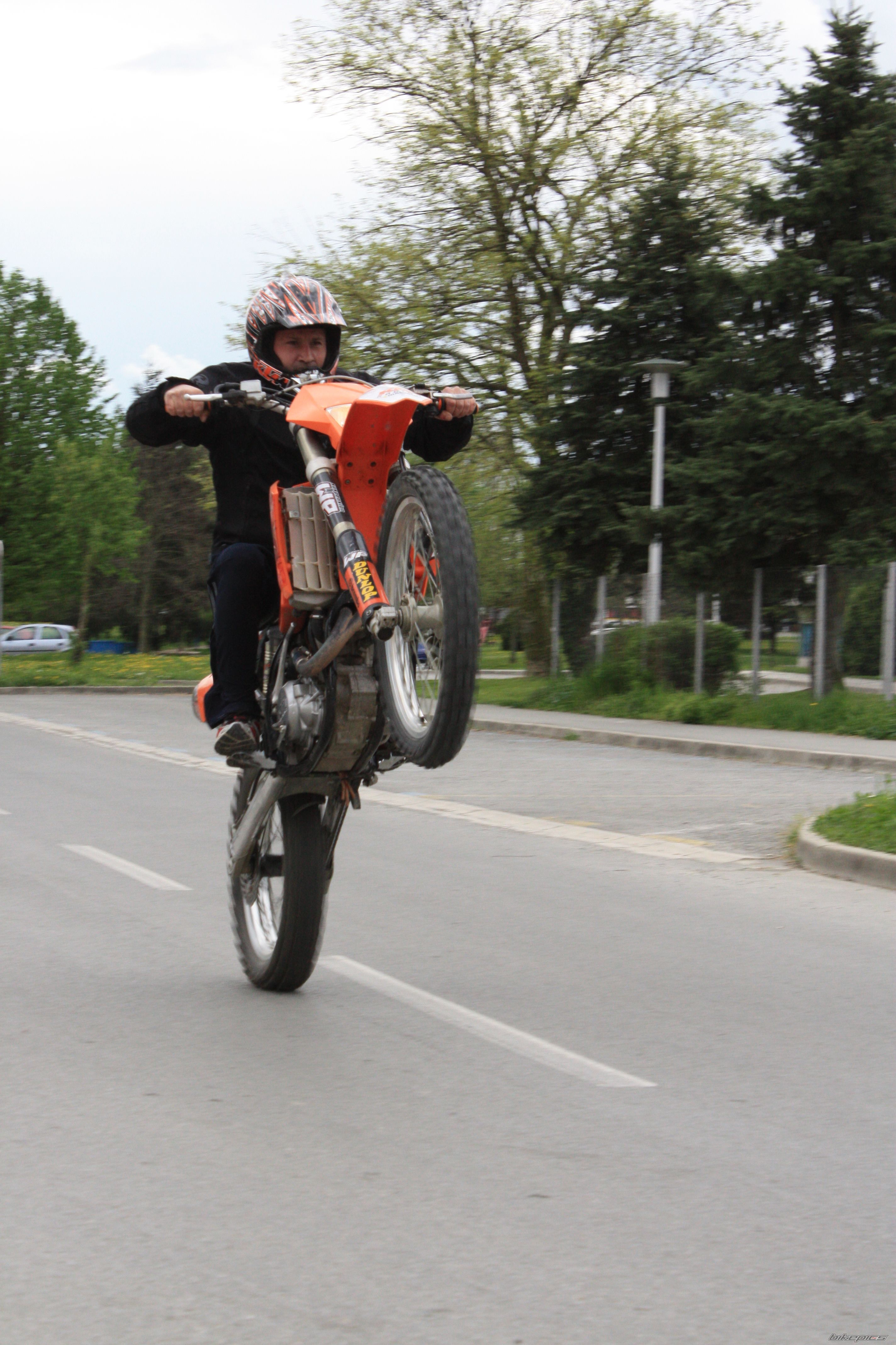 Bike Photo 1730437