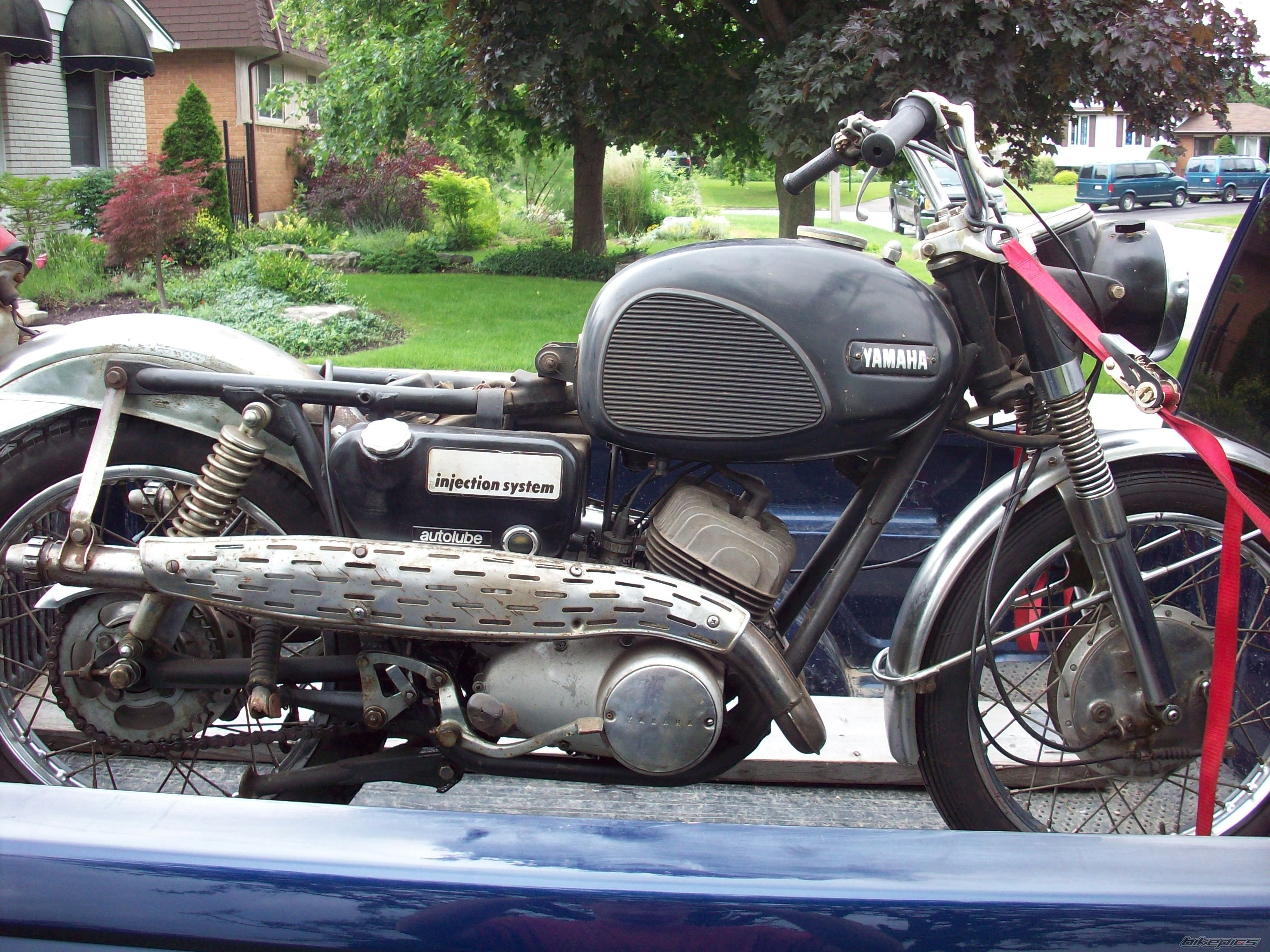 YDS3 250cc twin 2-stroke