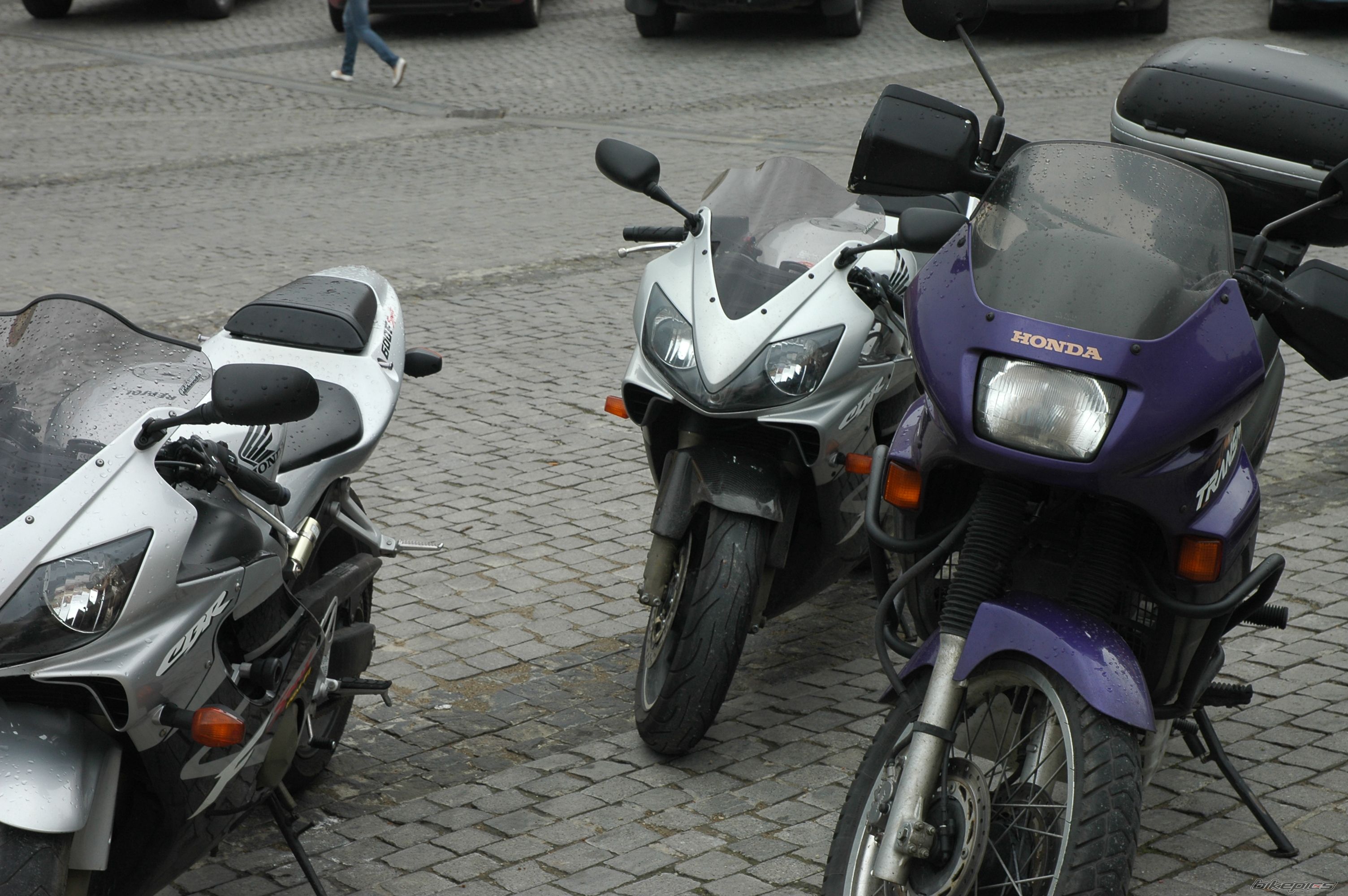 Photo 1732337