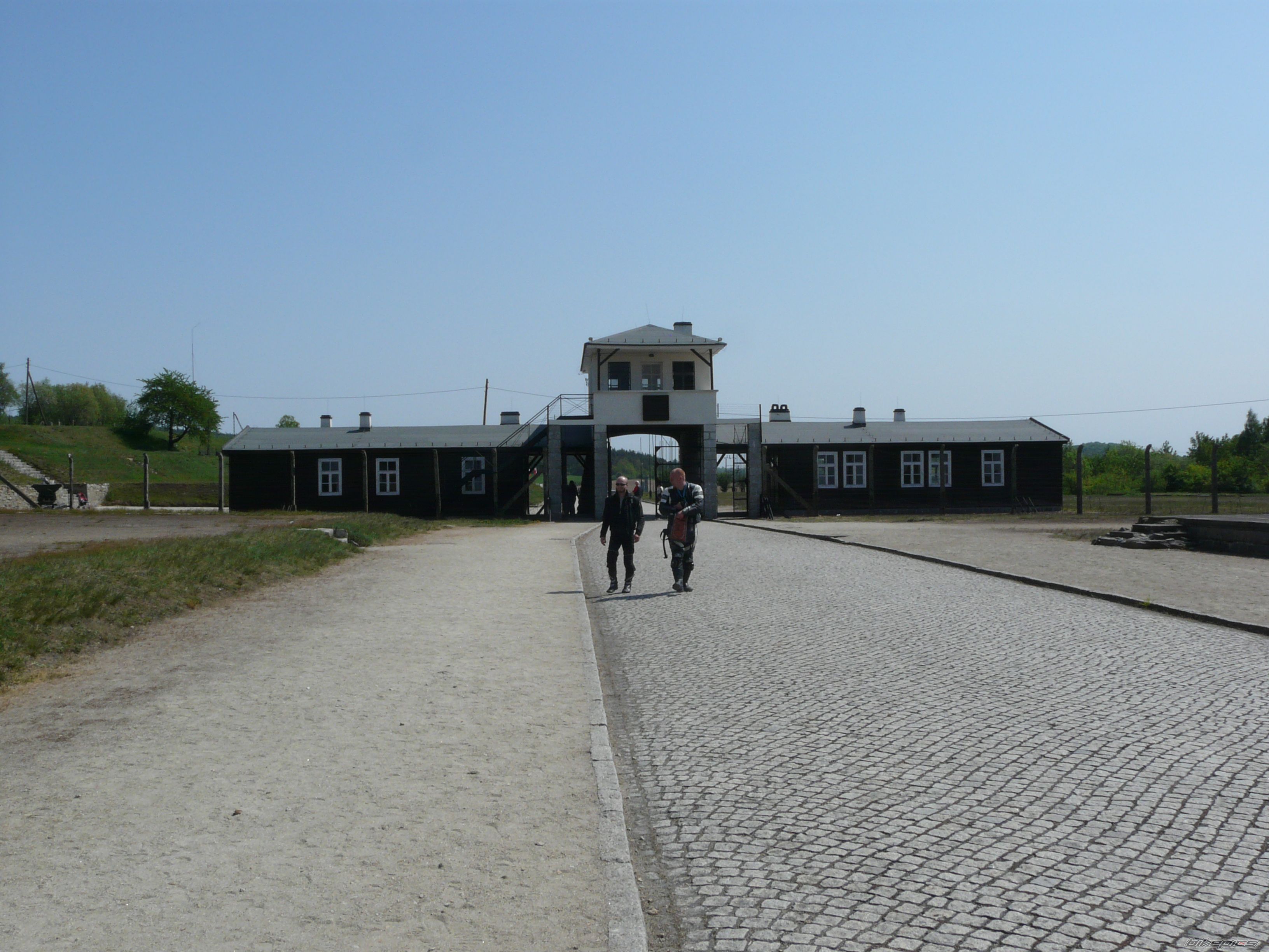 Photo 1736145