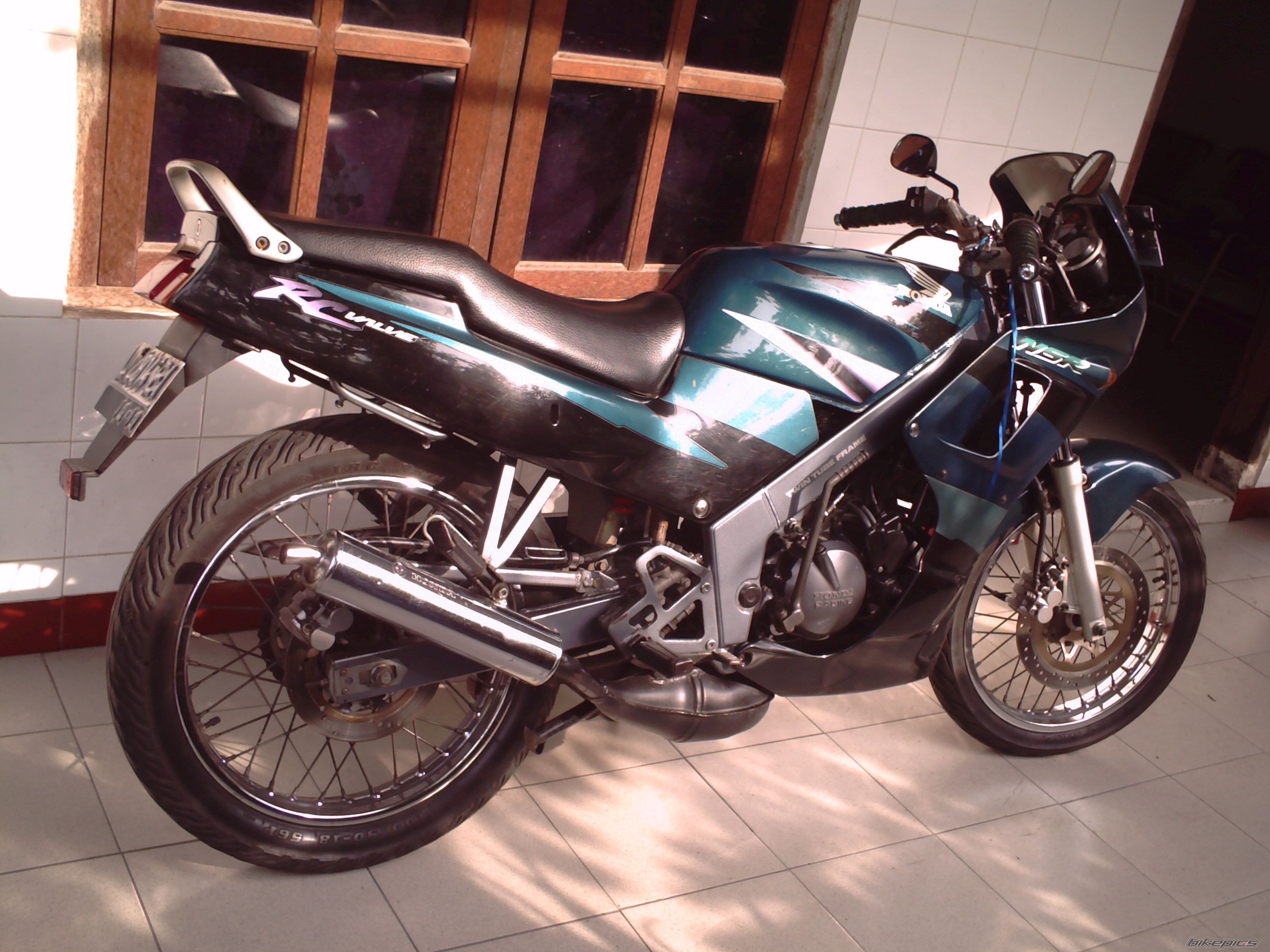 Photo 1736175