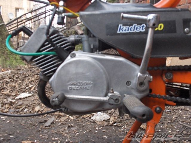 Photo 1736195