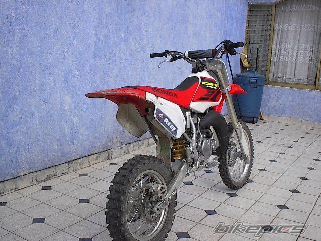 Photo 1736549