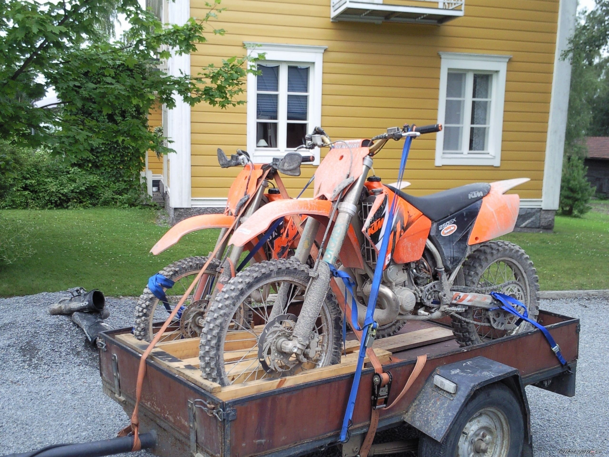 Photo 1736823