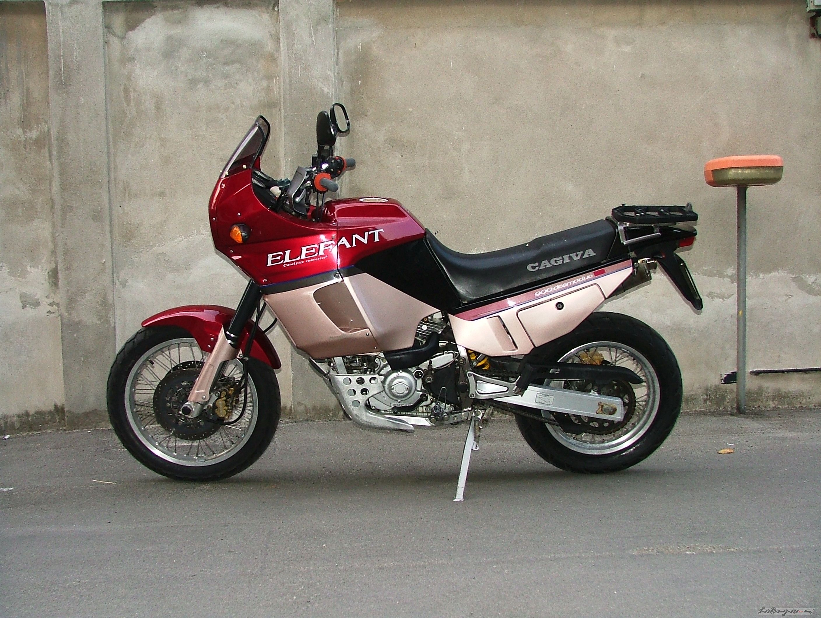 Photo 1736844