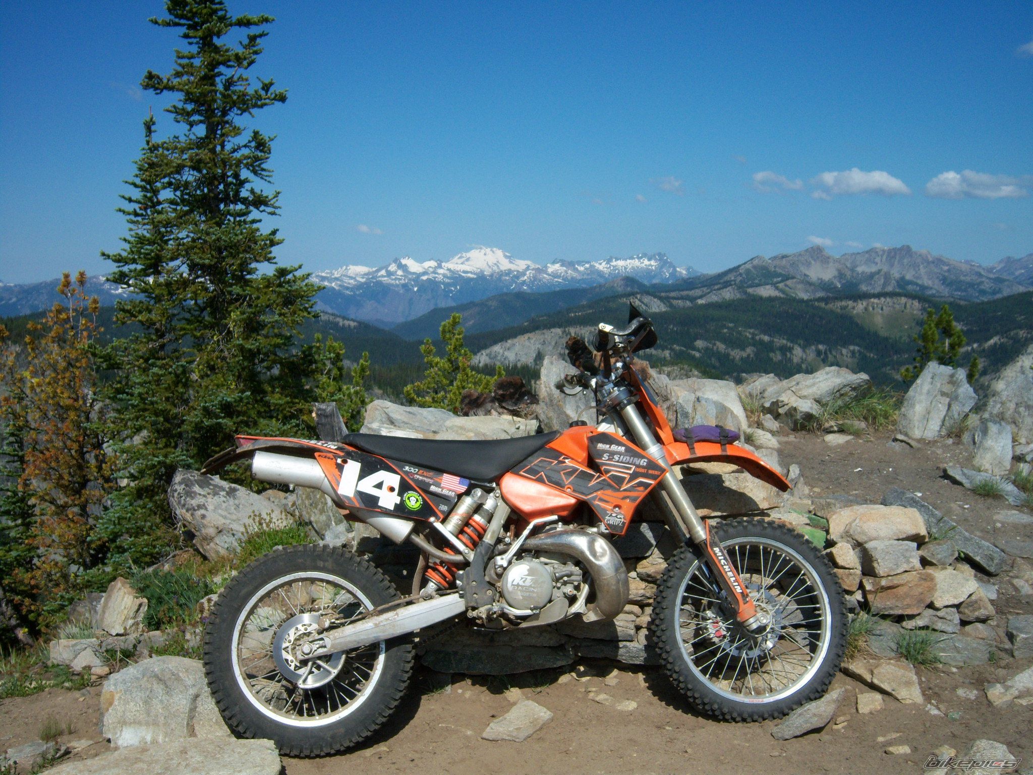 Photo 1737643