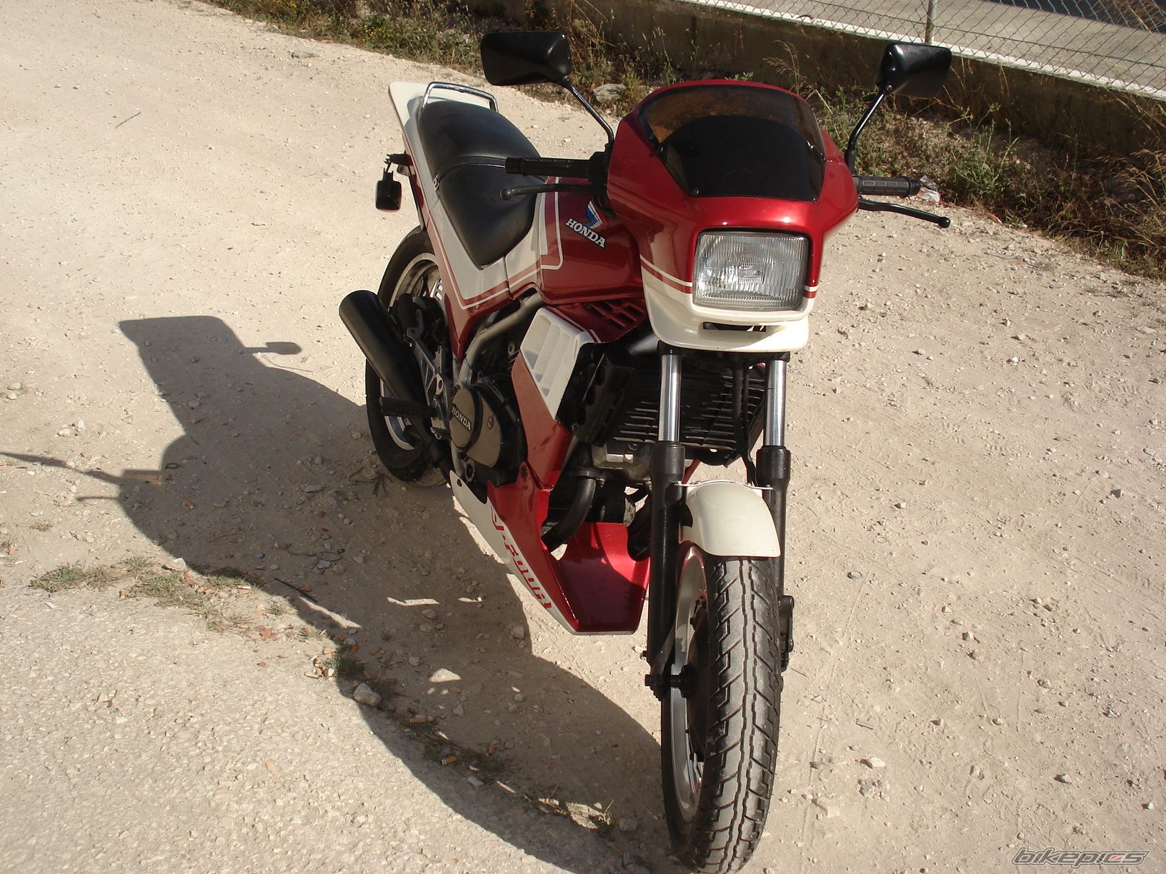 Photo 1737996