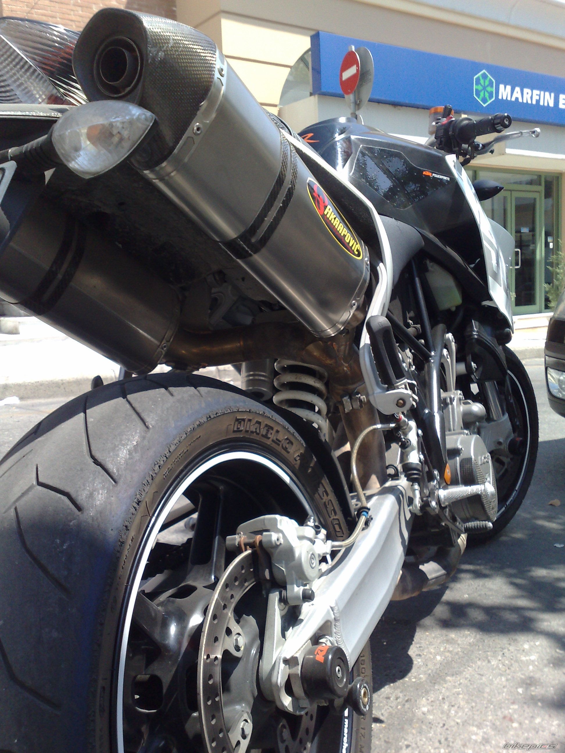 Photo 1738025