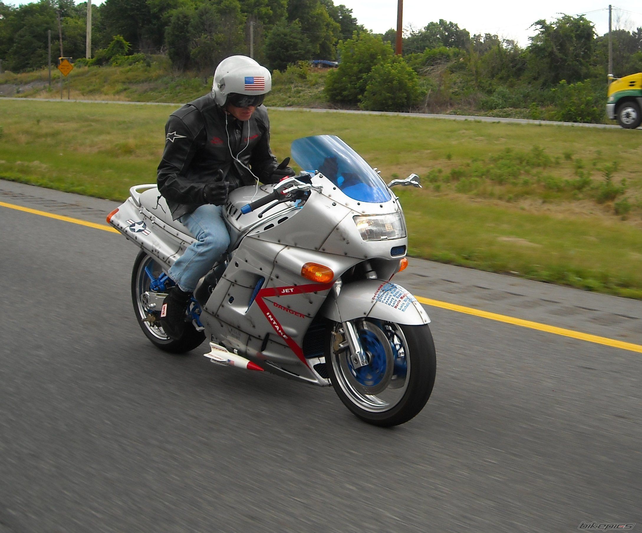 Bike Photo 1738075