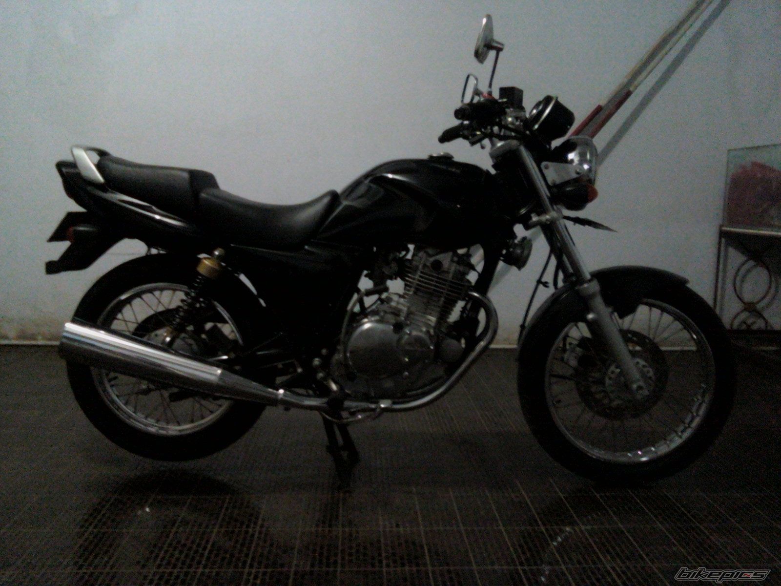 Photo 1738175