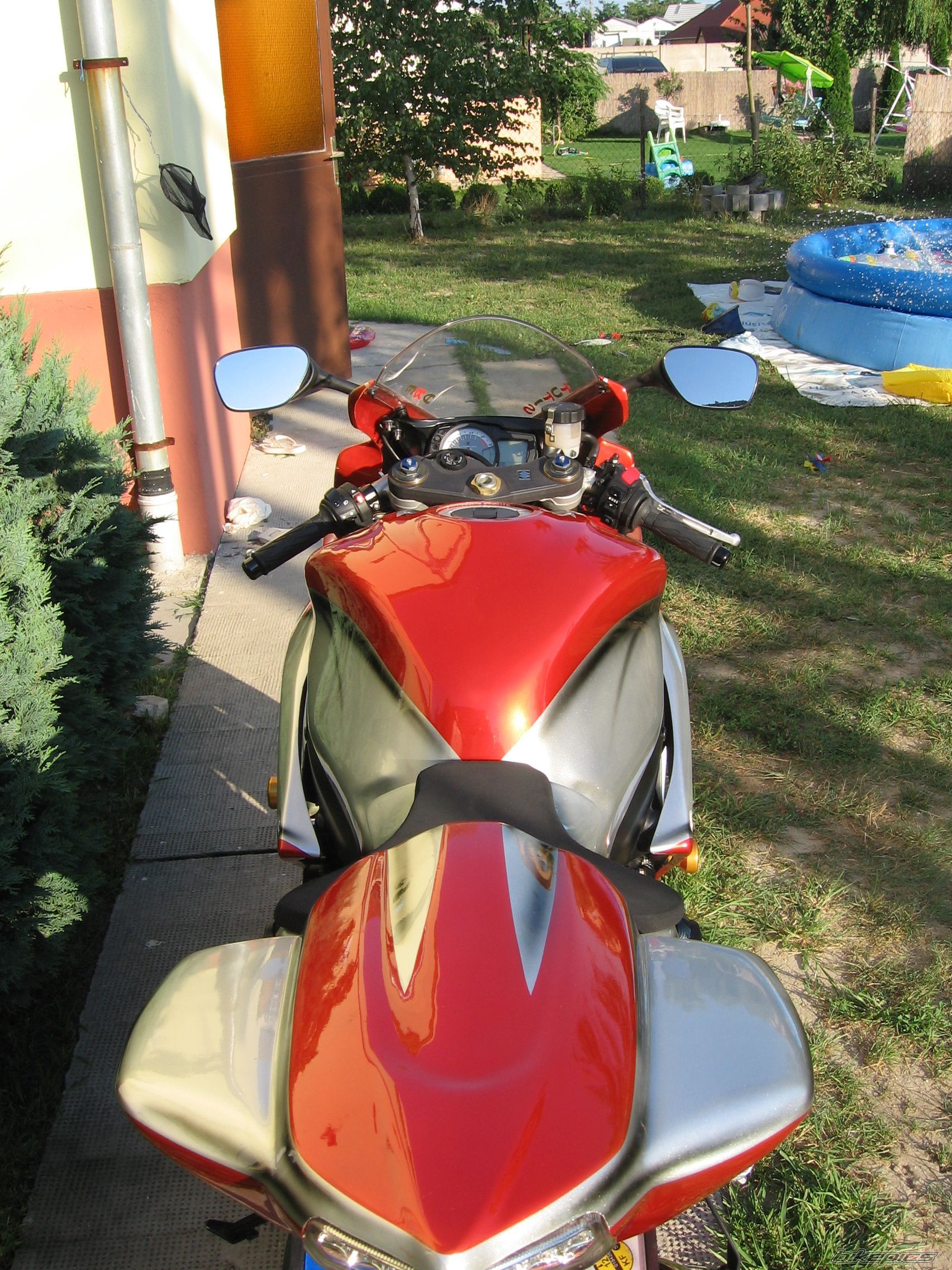 Photo 1738176