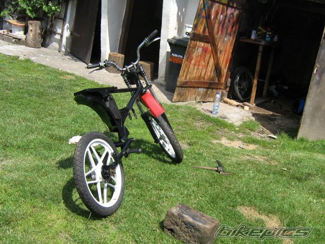 Photo 1738771