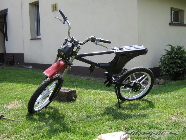 Photo 1738779