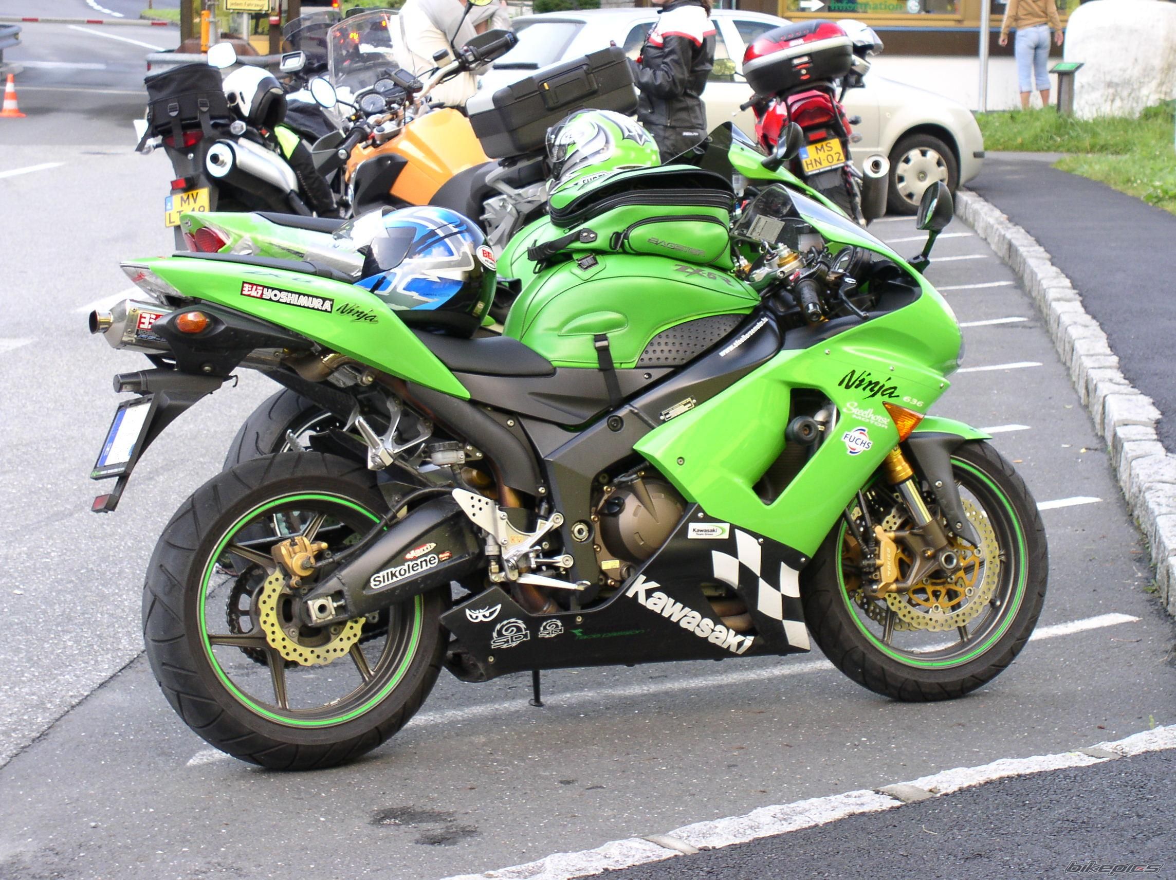Photo 1739747