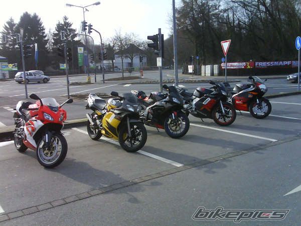 Photo 1739806