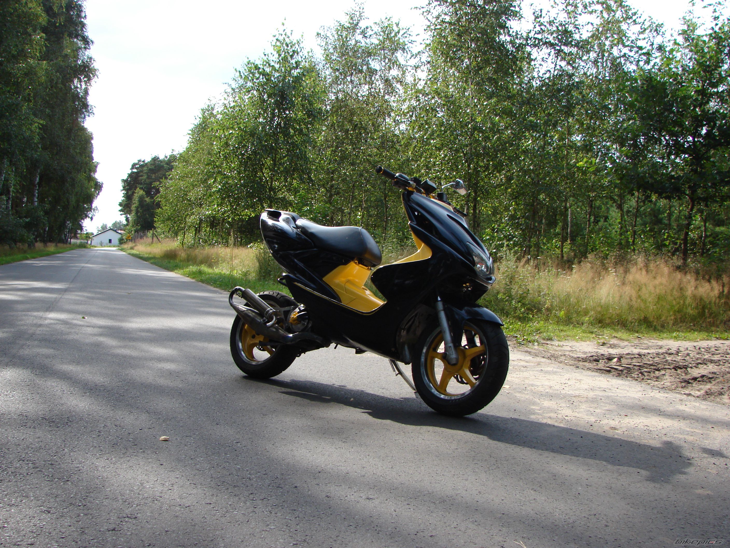 Bike Photo 1739957