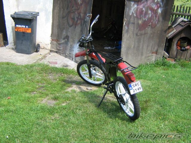 Photo 1740479