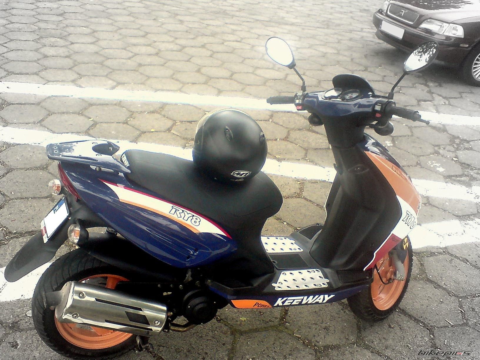 Photo 1740936