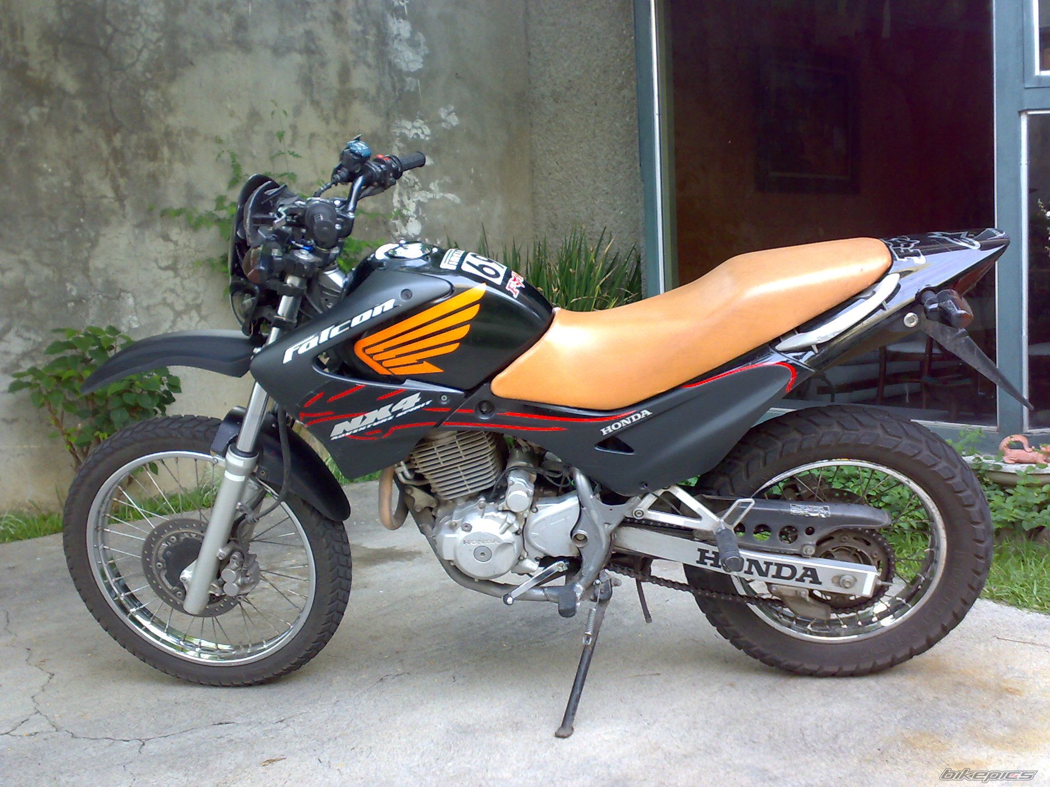 Photo 1741389