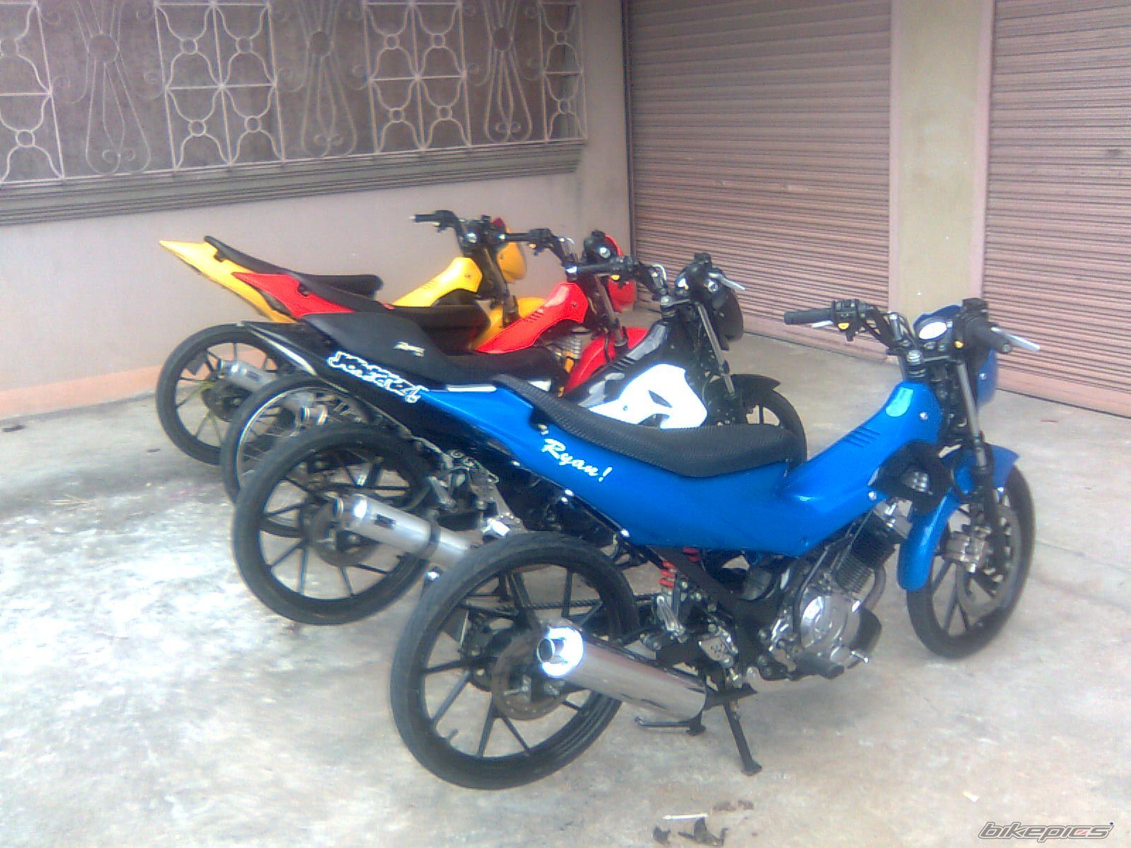 Photo 1741437