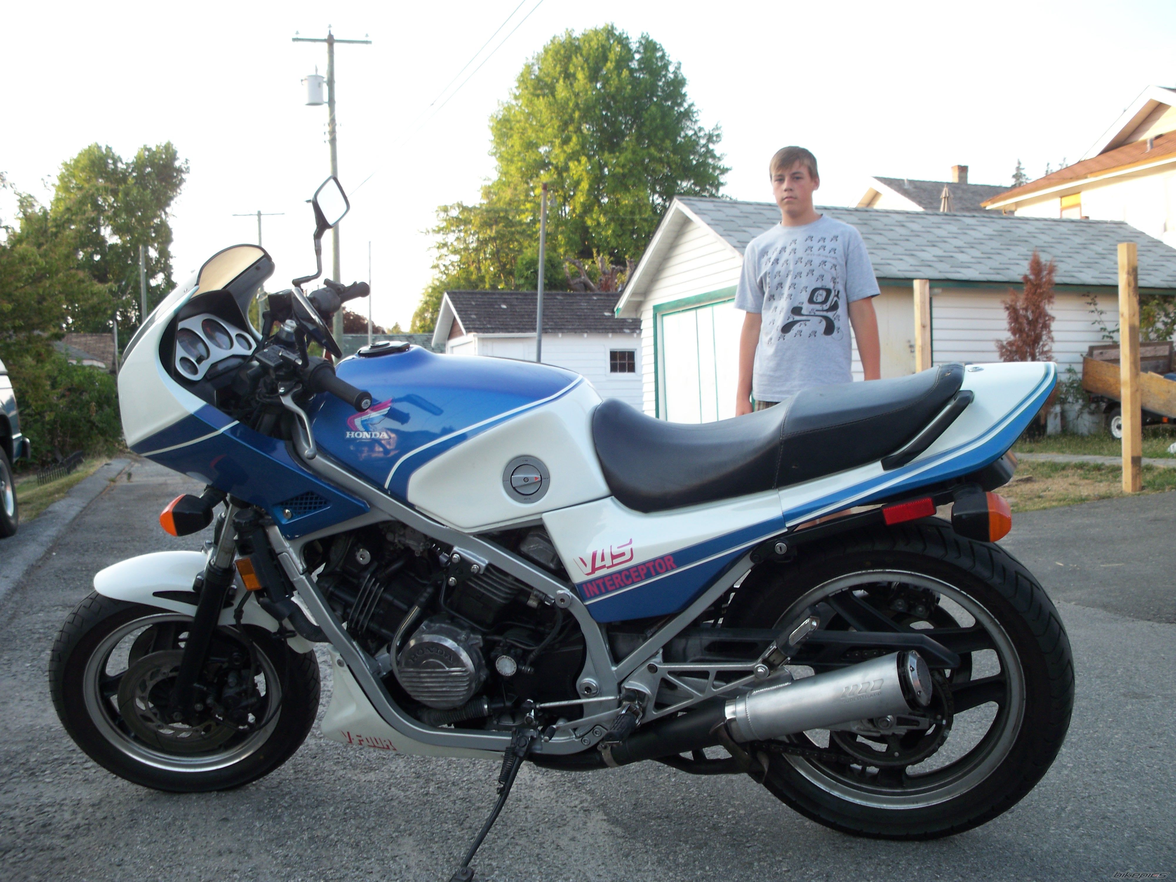 Photo 1742188