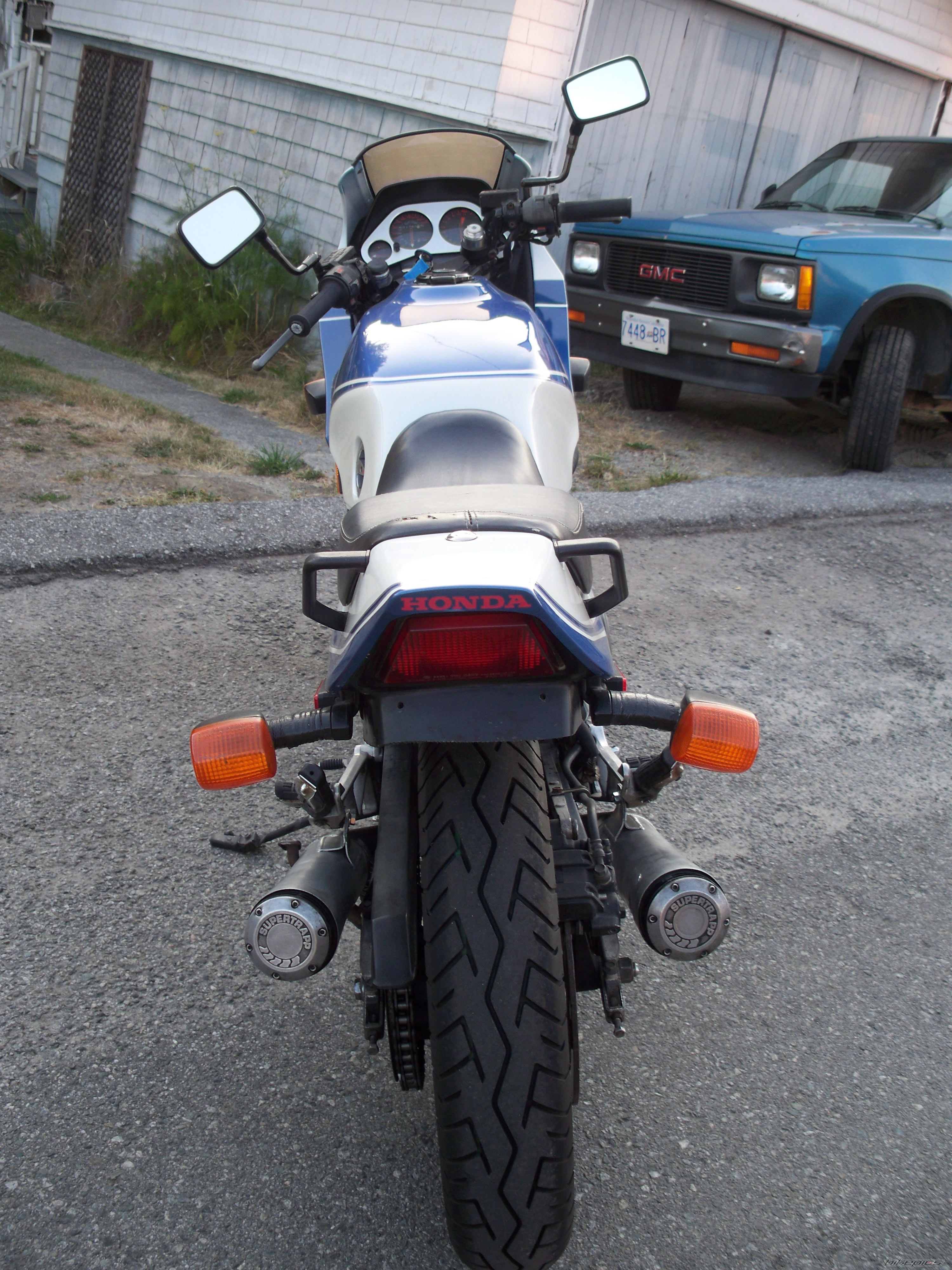 Photo 1742189