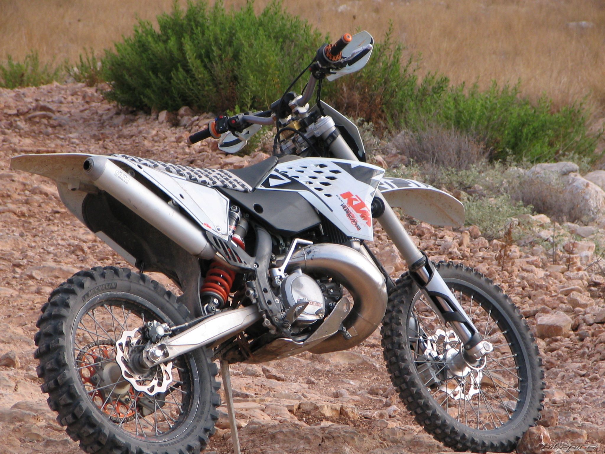 Photo 1742257
