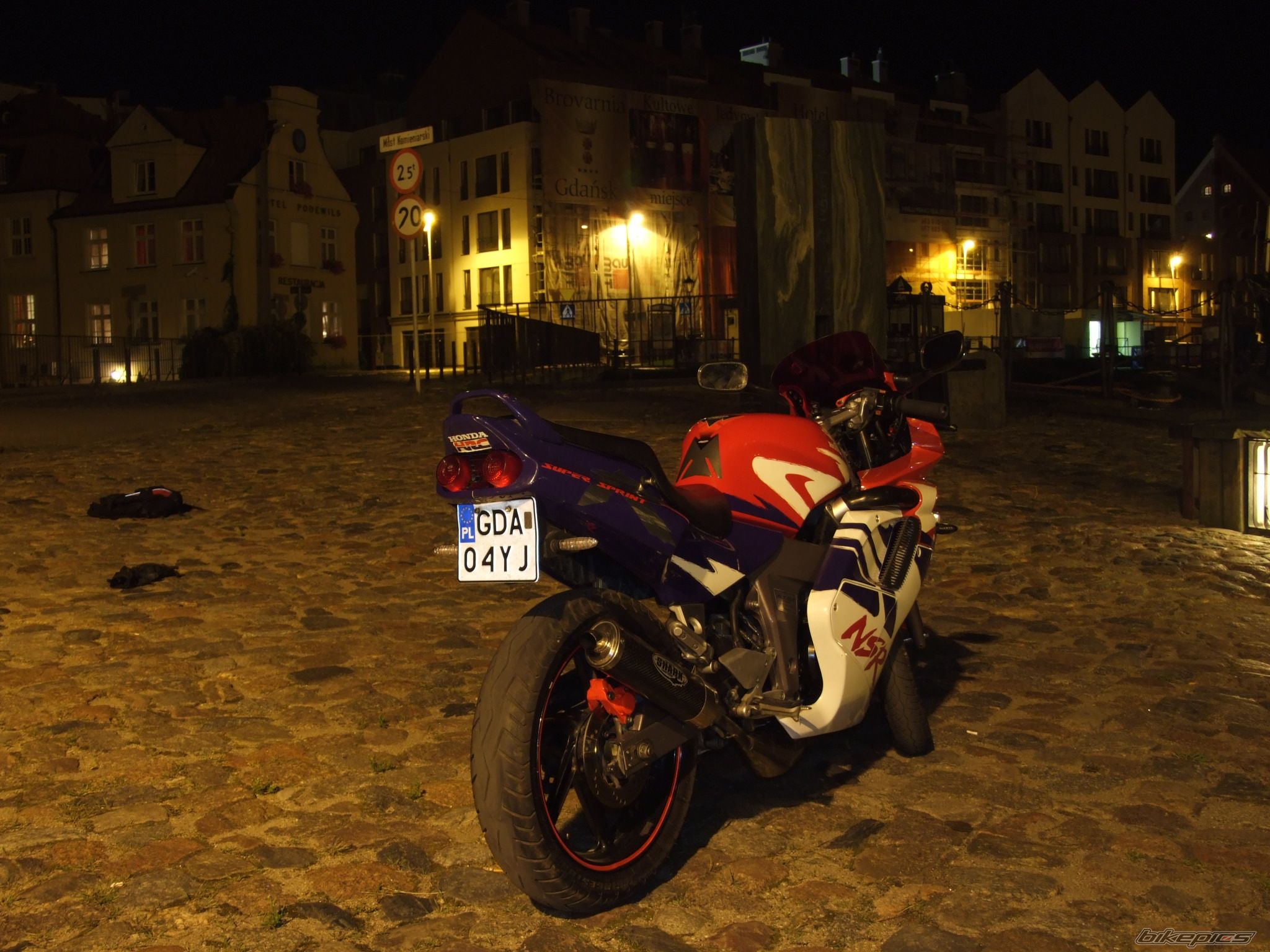 Photo 1742324