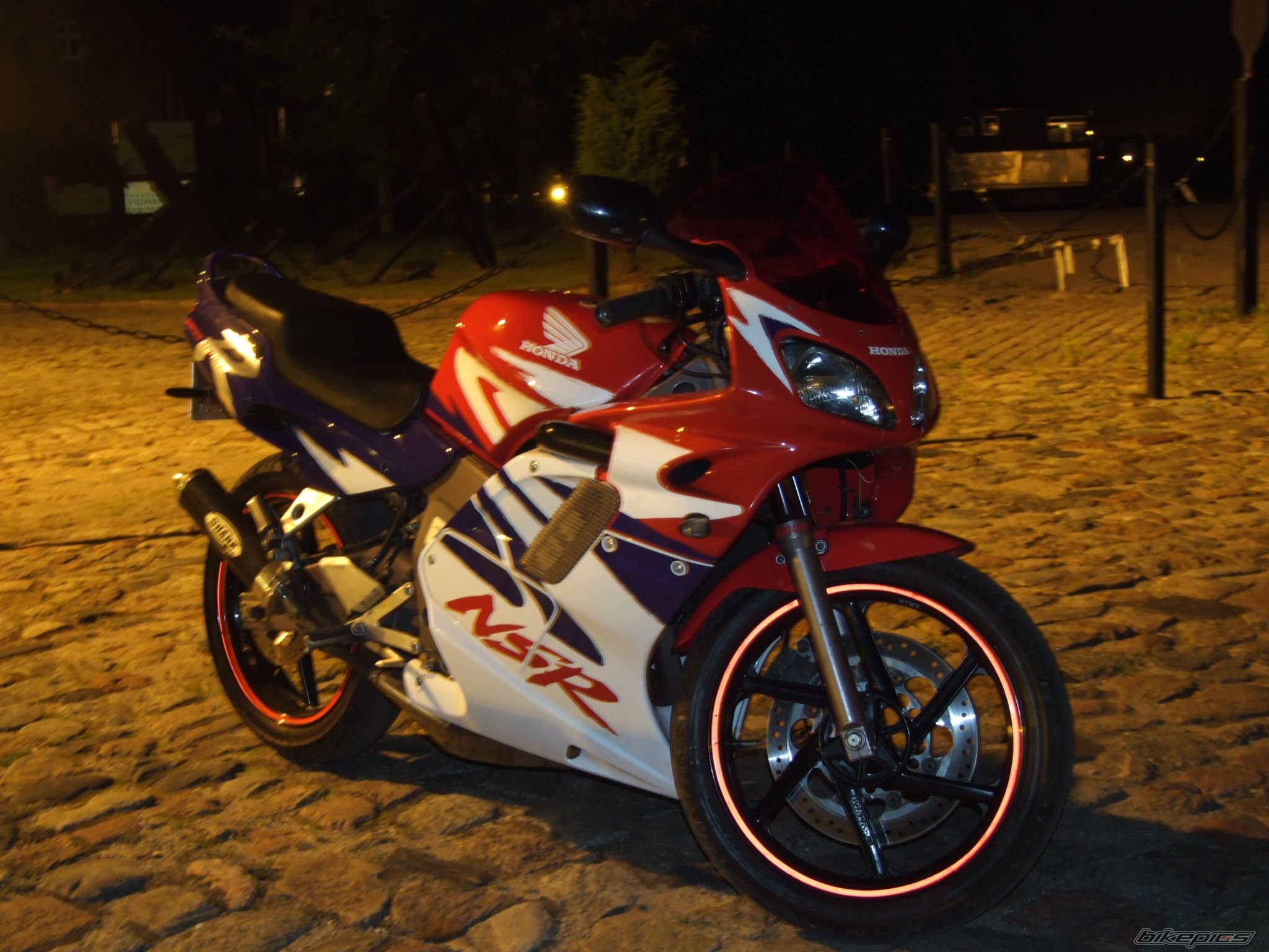 Photo 1742325