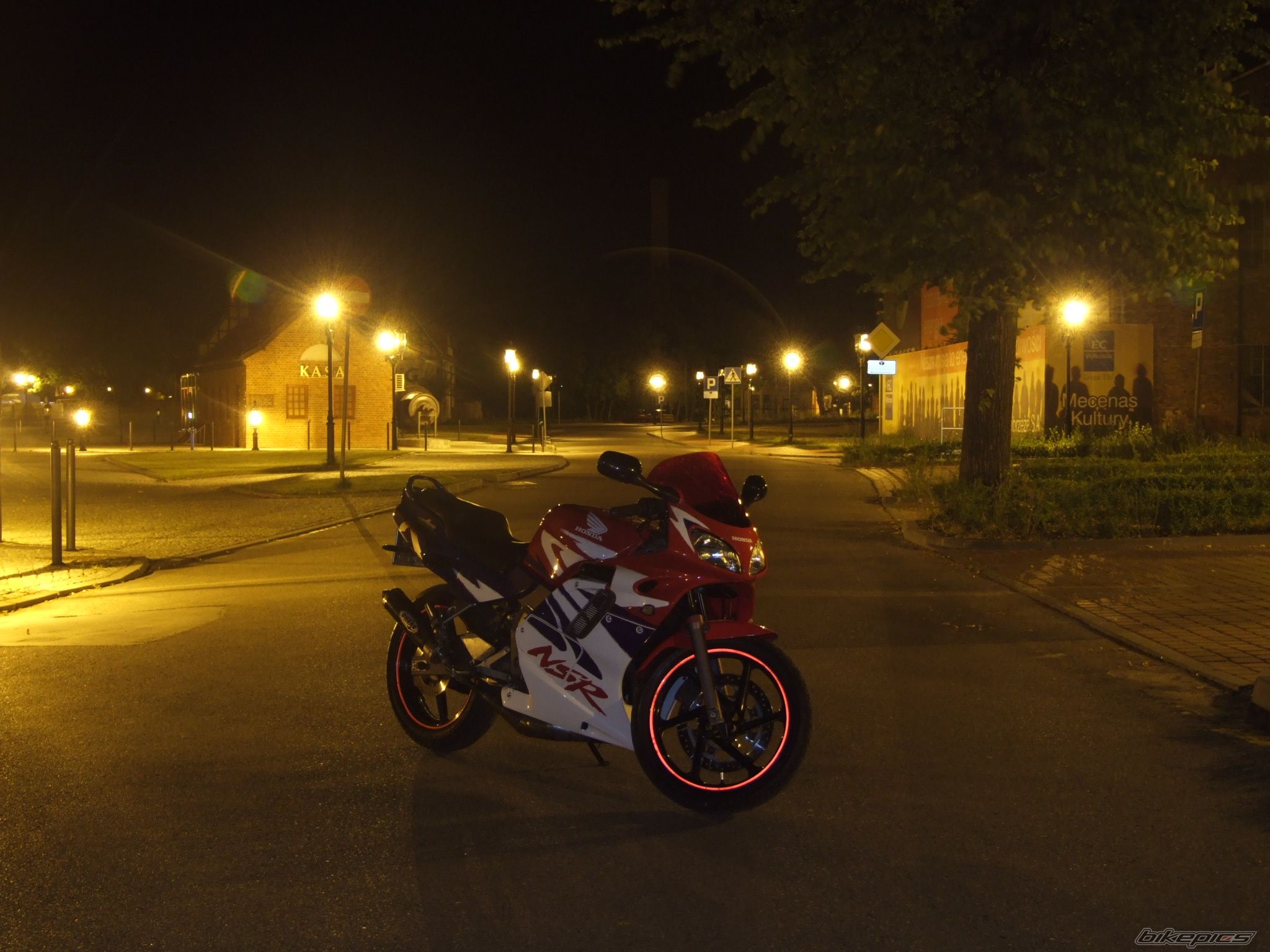 Photo 1742328