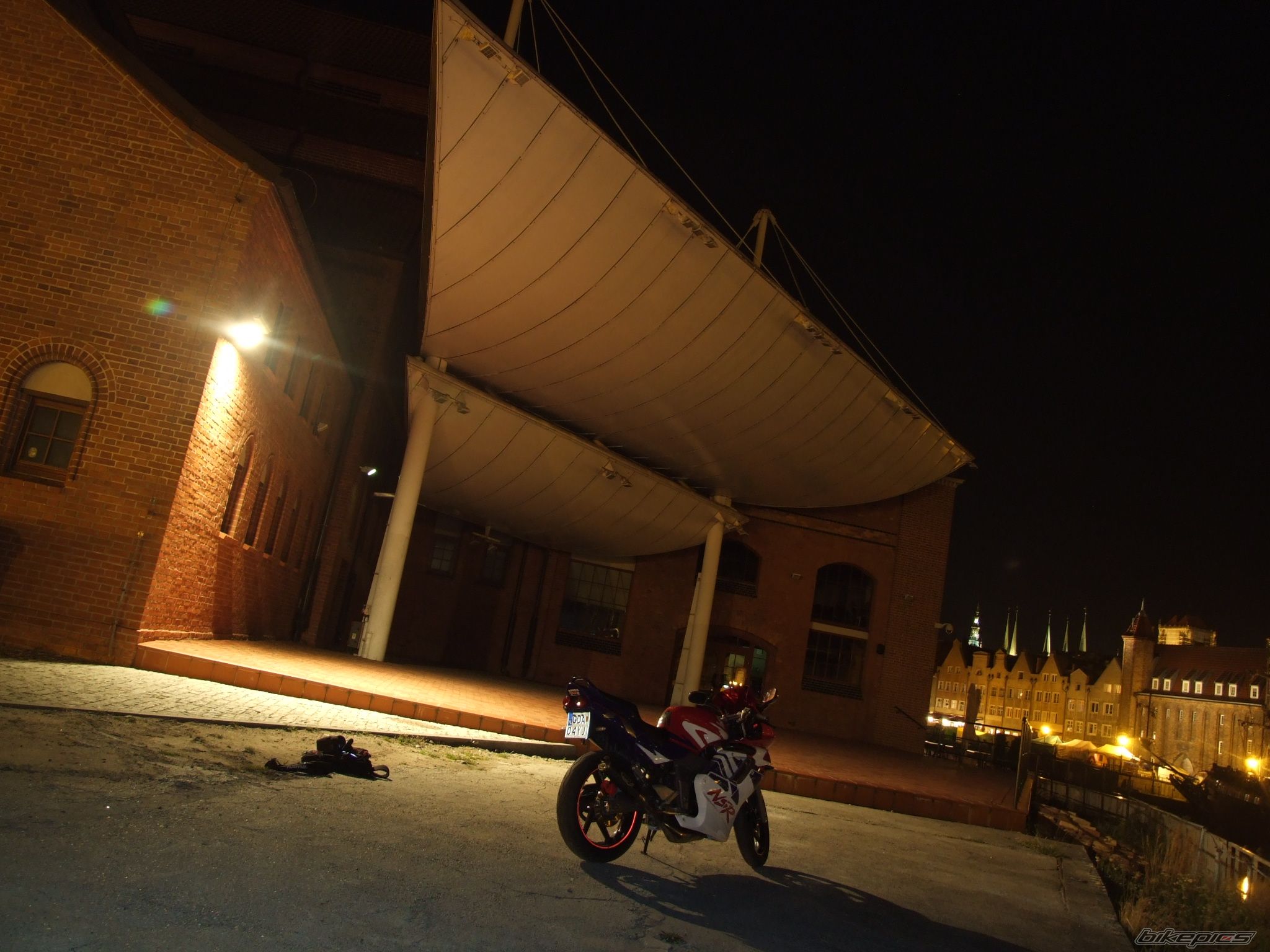 Photo 1742337